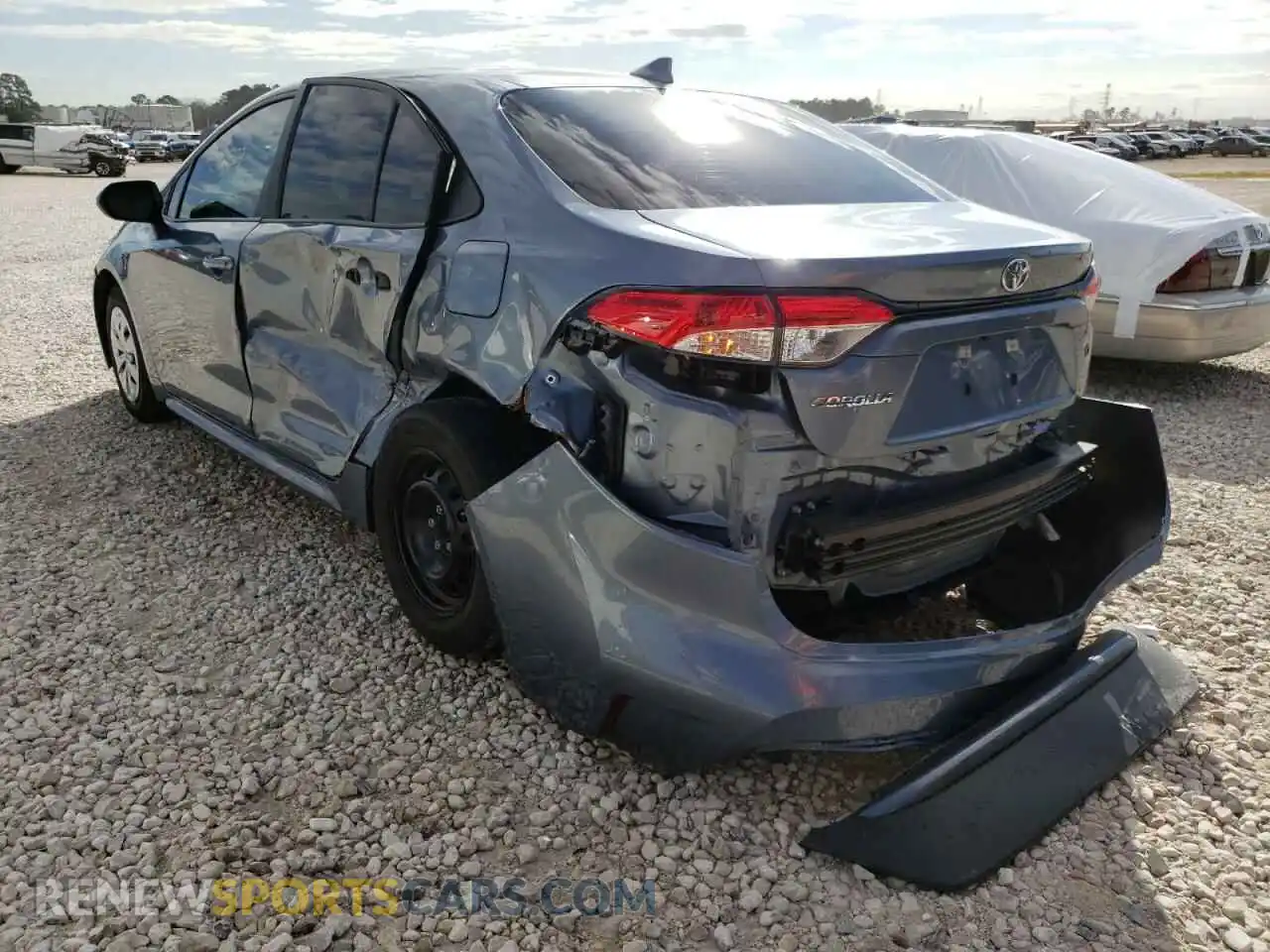 3 Photograph of a damaged car 5YFDPRAE3LP123460 TOYOTA COROLLA 2020