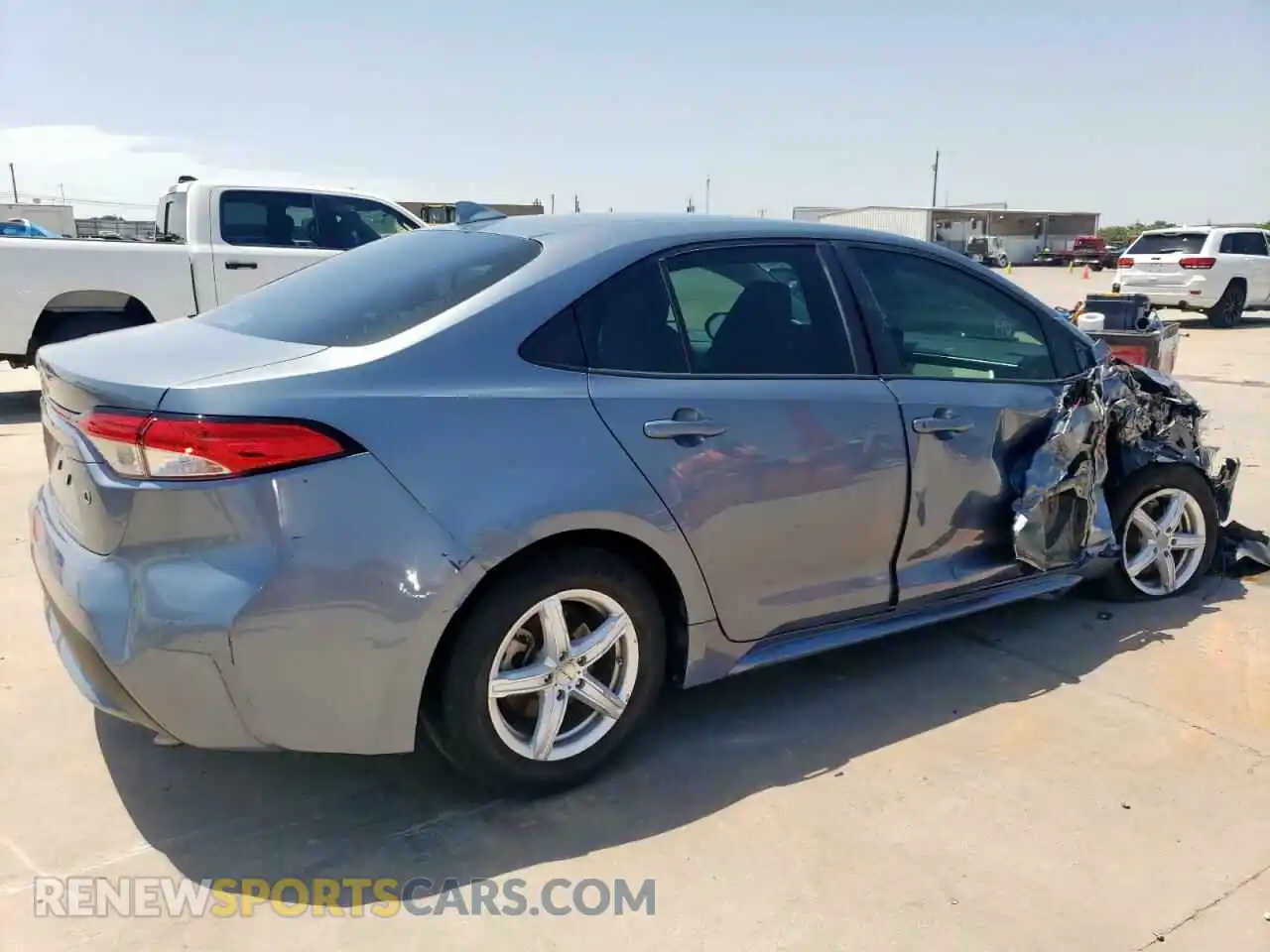 3 Photograph of a damaged car 5YFDPRAE5LP060572 TOYOTA COROLLA 2020