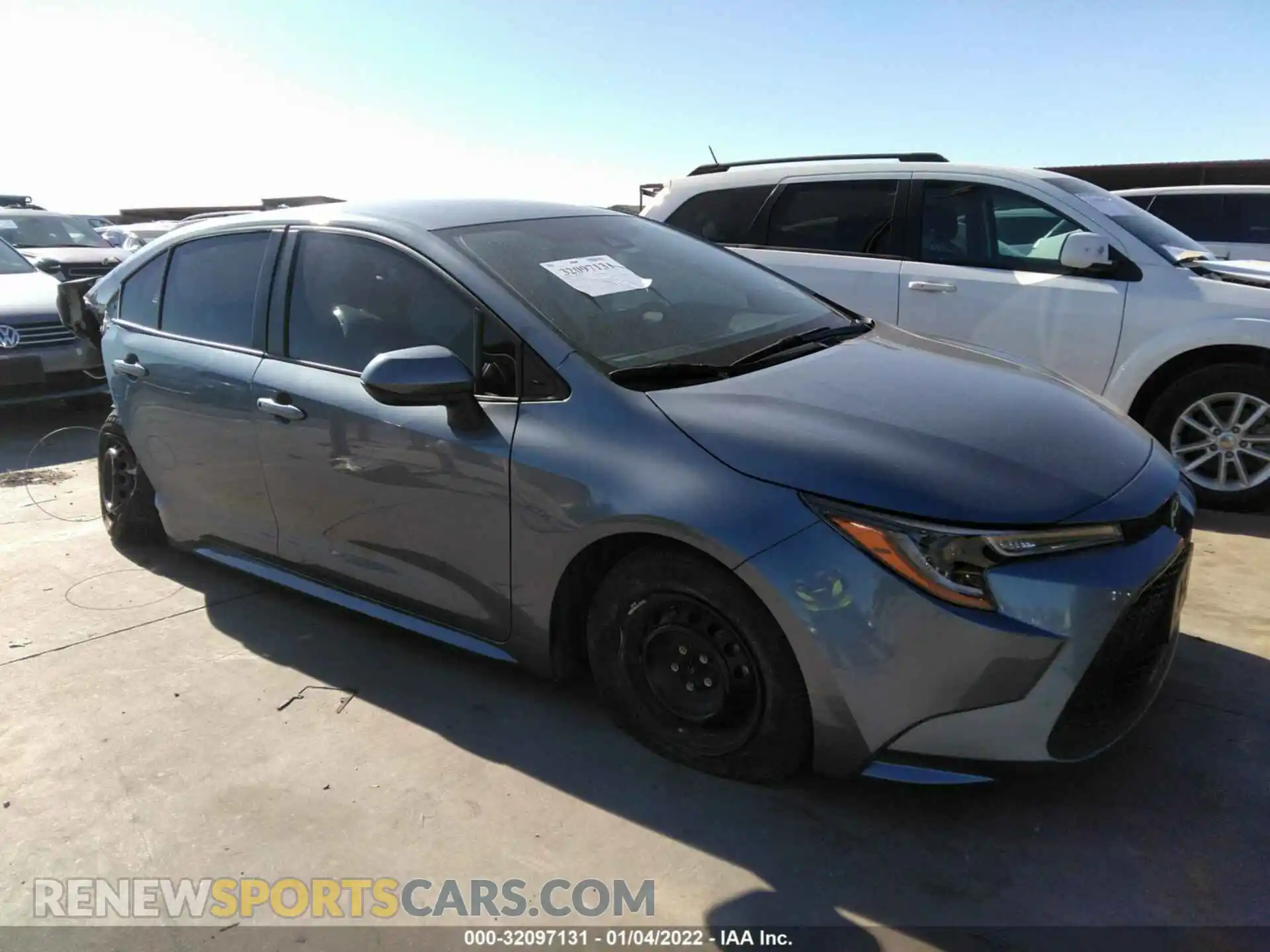 1 Photograph of a damaged car 5YFDPRAE5LP067585 TOYOTA COROLLA 2020