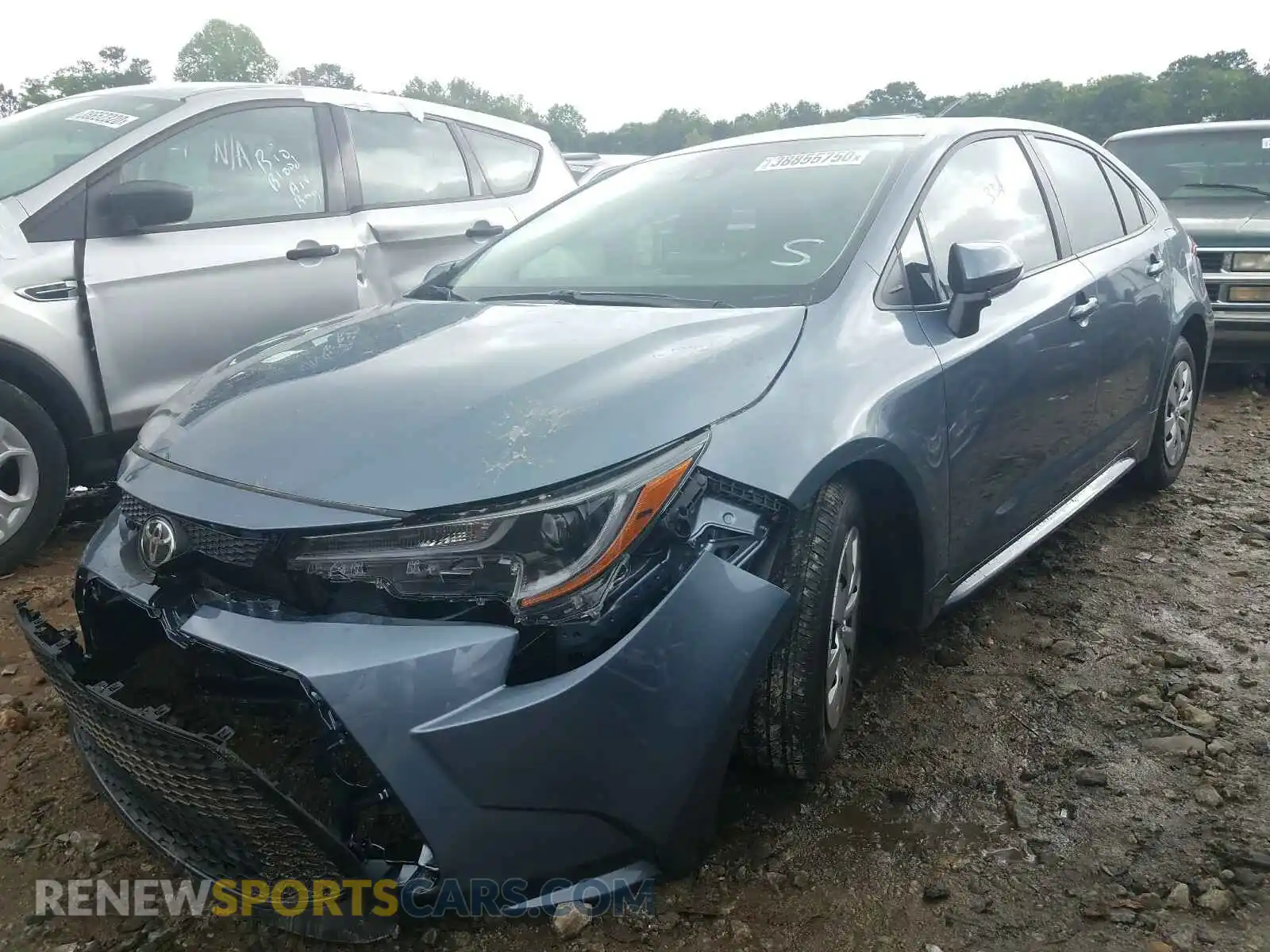 2 Photograph of a damaged car 5YFDPRAE5LP107843 TOYOTA COROLLA 2020