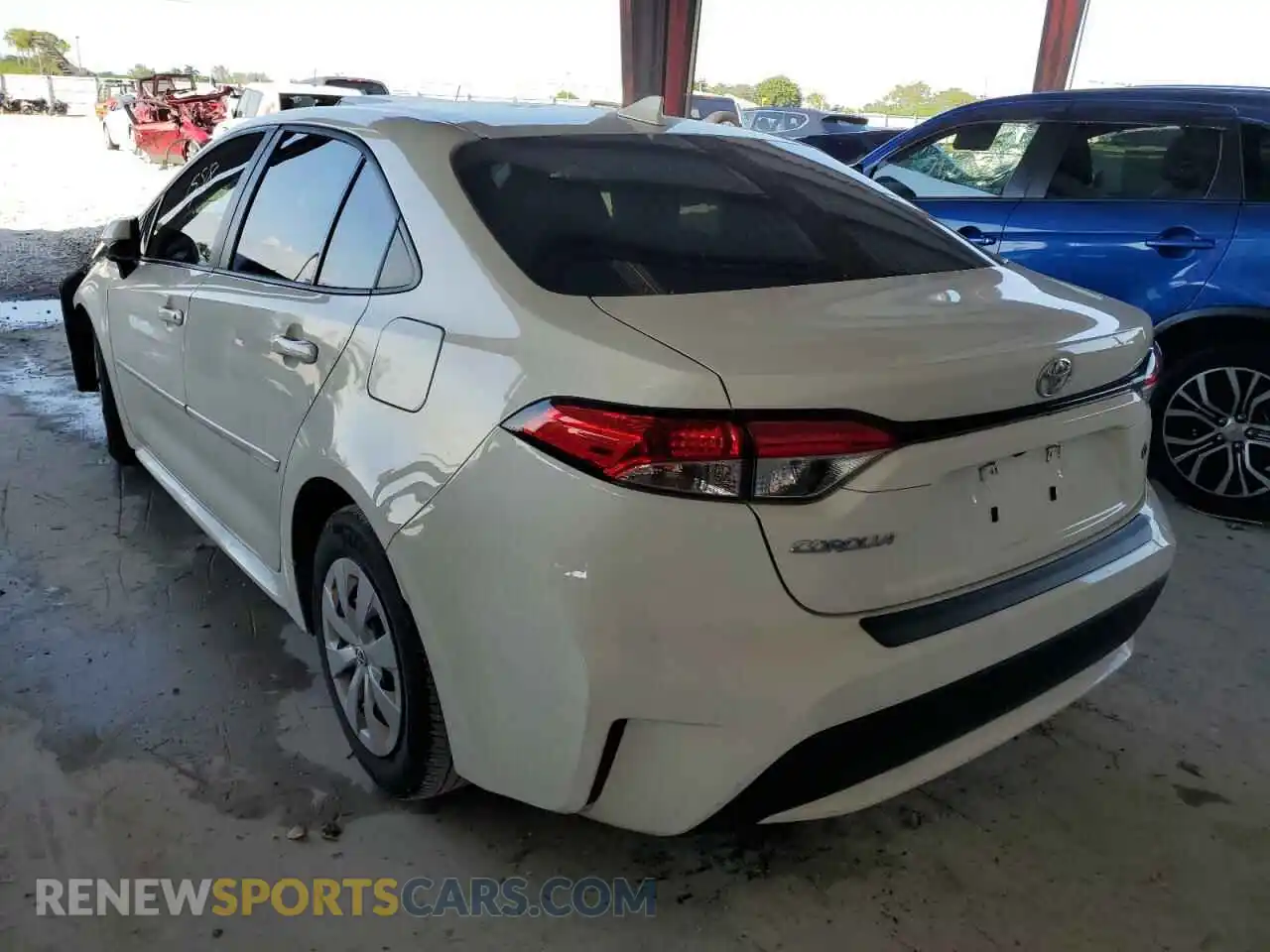 3 Photograph of a damaged car 5YFDPRAE6LP092088 TOYOTA COROLLA 2020