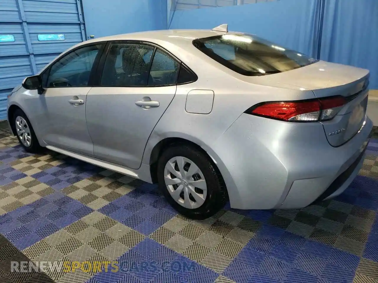 2 Photograph of a damaged car 5YFDPRAE6LP116471 TOYOTA COROLLA 2020