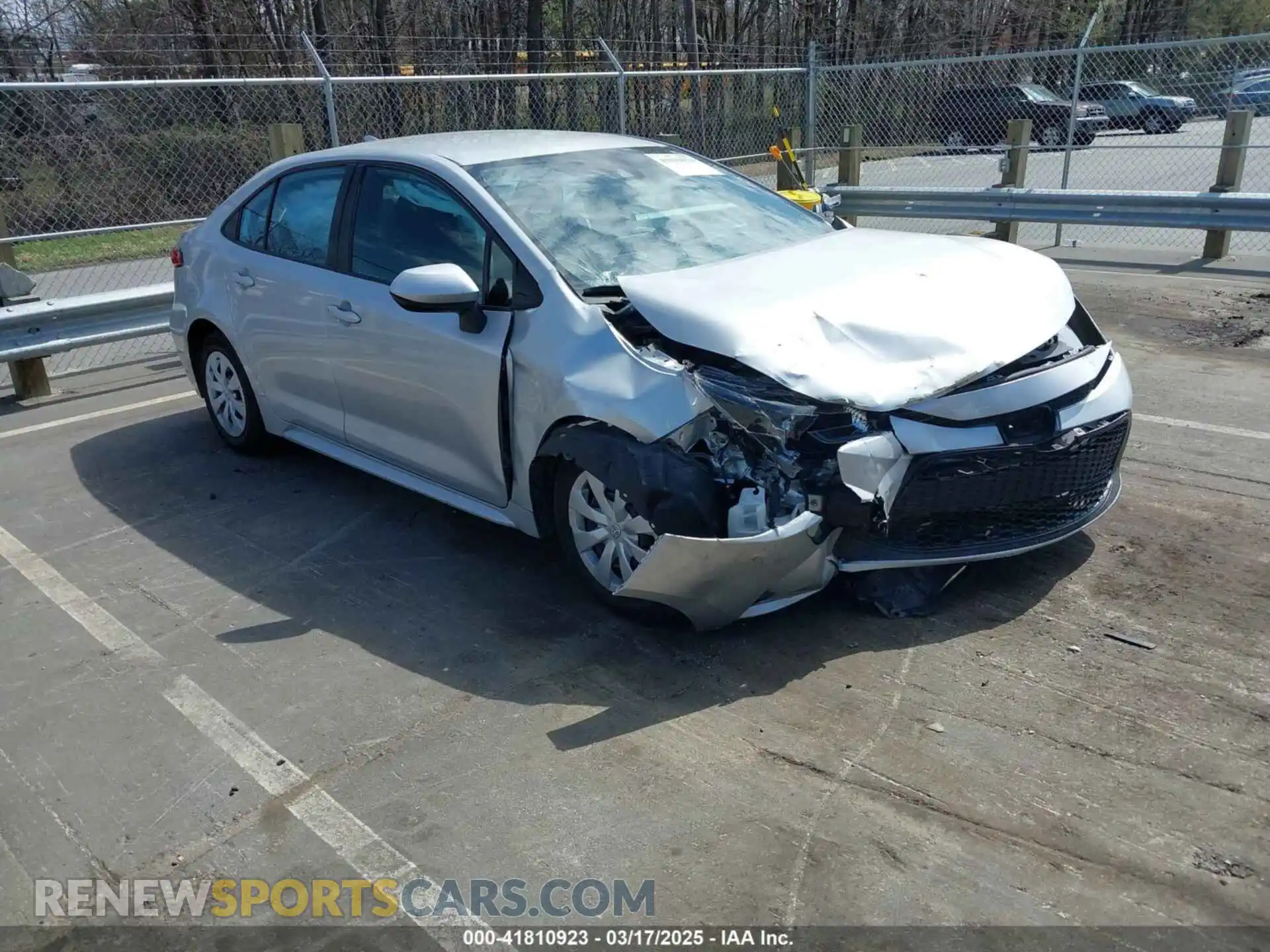1 Photograph of a damaged car 5YFDPRAE7LP020655 TOYOTA COROLLA 2020