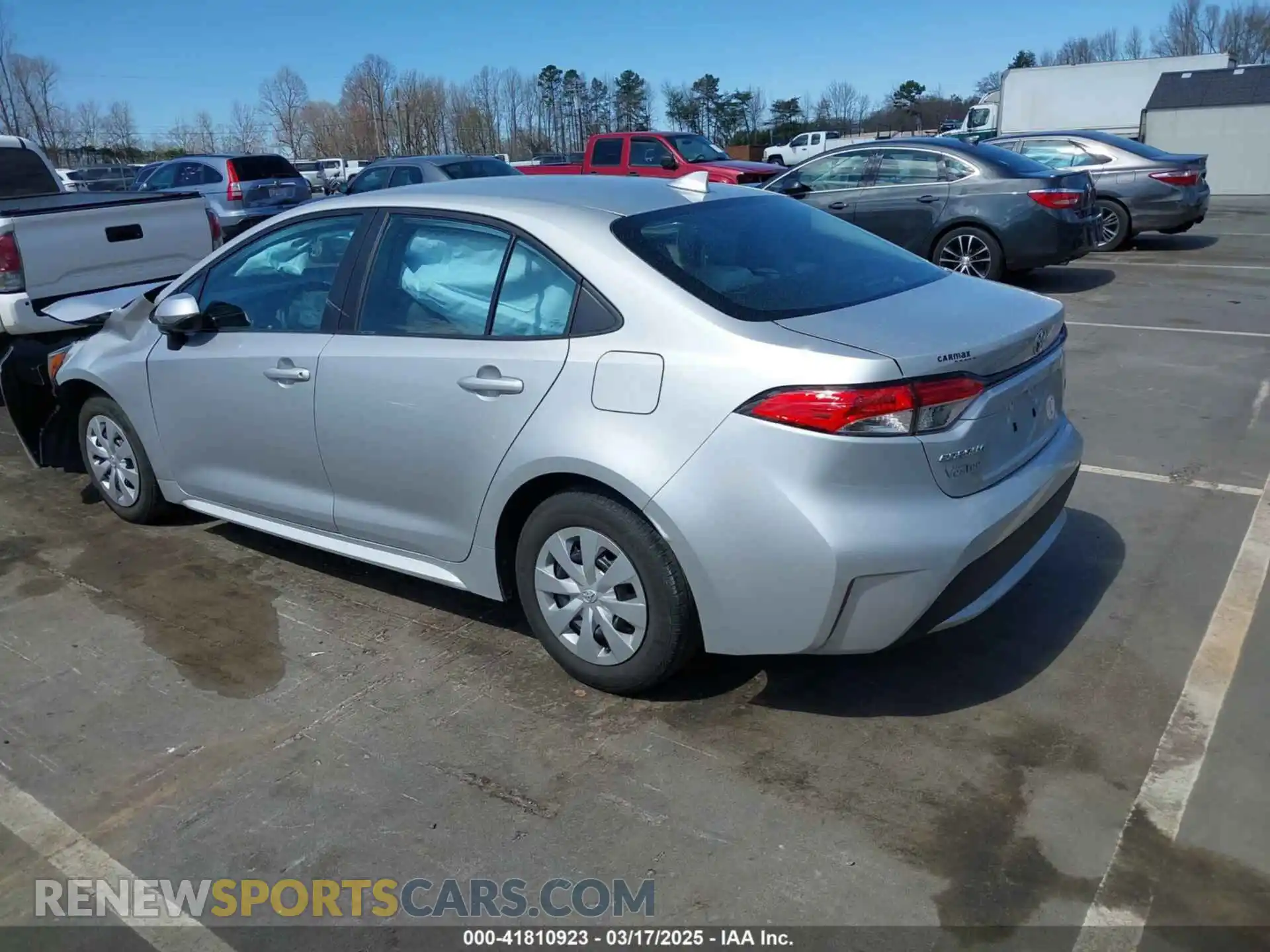 3 Photograph of a damaged car 5YFDPRAE7LP020655 TOYOTA COROLLA 2020