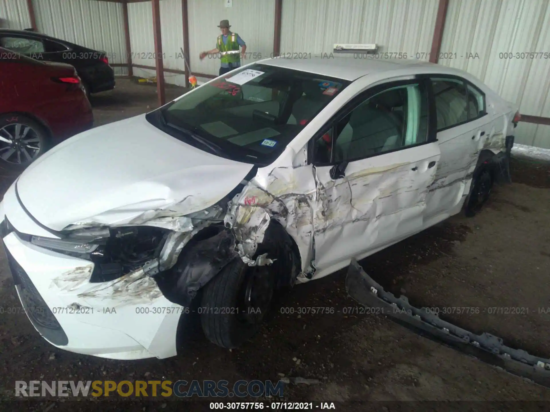 2 Photograph of a damaged car 5YFDPRAE7LP059326 TOYOTA COROLLA 2020