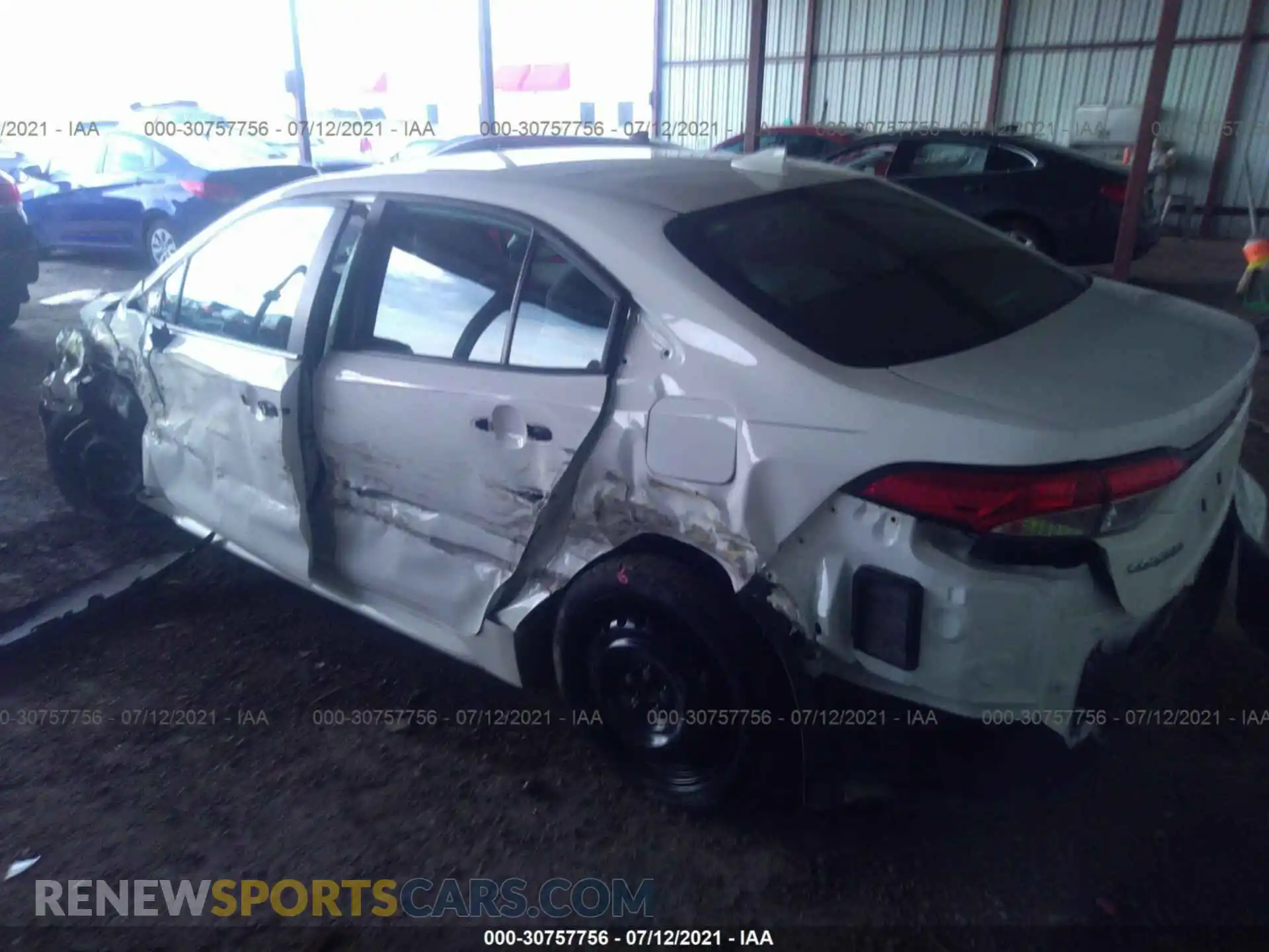 3 Photograph of a damaged car 5YFDPRAE7LP059326 TOYOTA COROLLA 2020