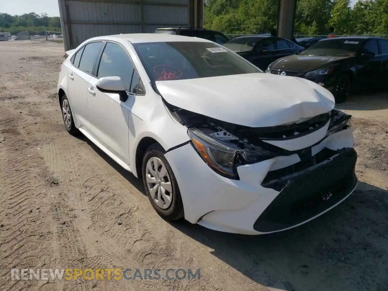 1 Photograph of a damaged car 5YFDPRAE7LP069144 TOYOTA COROLLA 2020