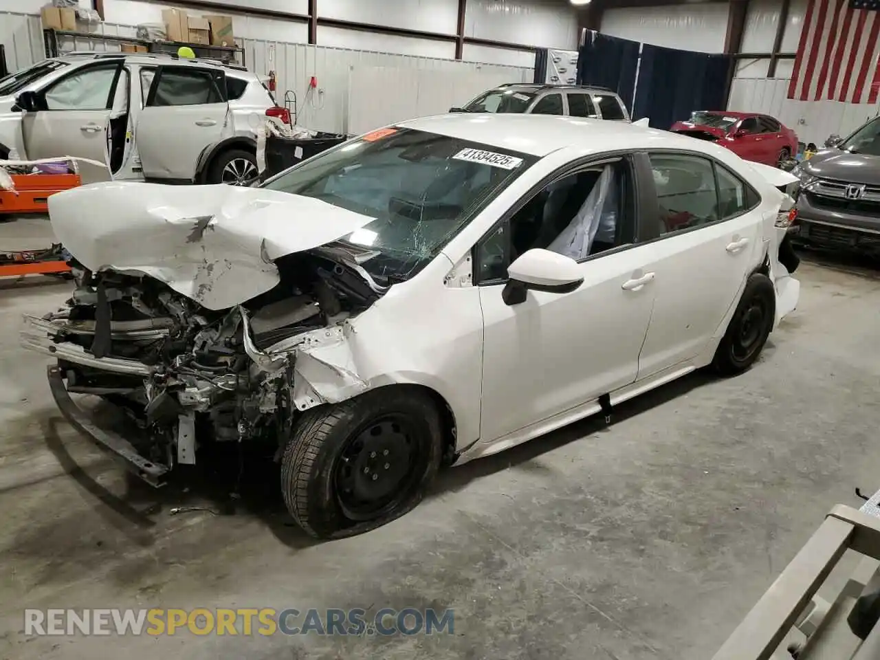 1 Photograph of a damaged car 5YFDPRAE8LP063188 TOYOTA COROLLA 2020