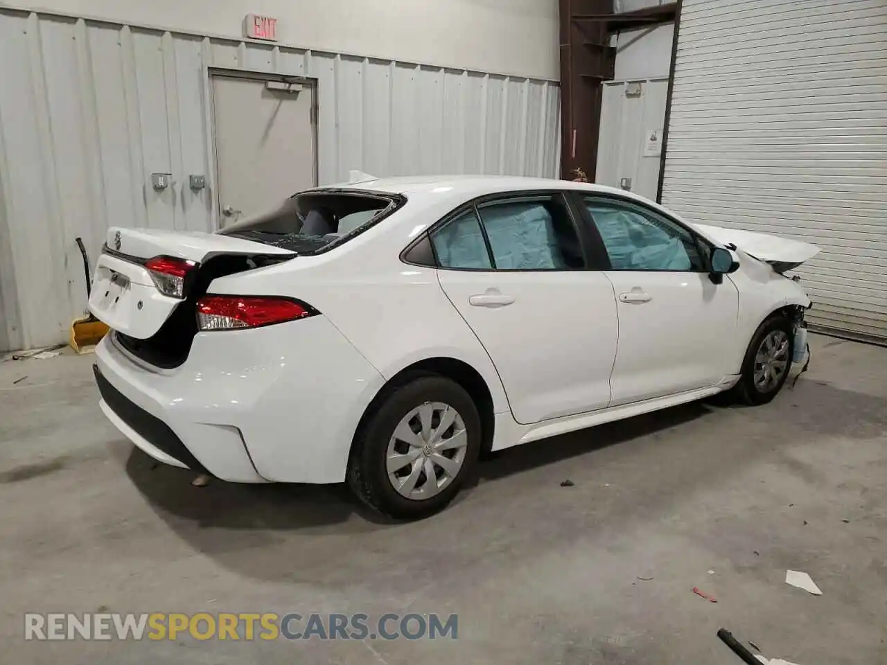 3 Photograph of a damaged car 5YFDPRAE8LP063188 TOYOTA COROLLA 2020