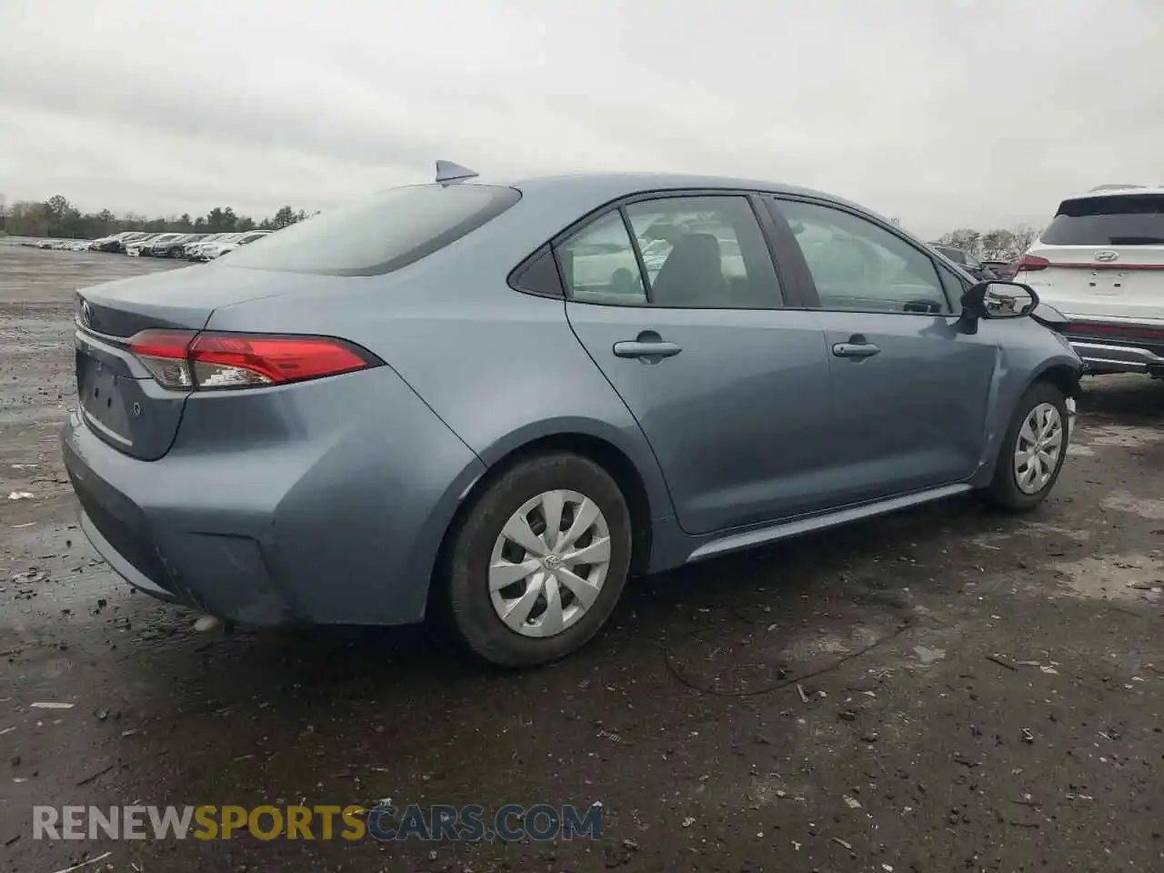3 Photograph of a damaged car 5YFDPRAE9LP052278 TOYOTA COROLLA 2020