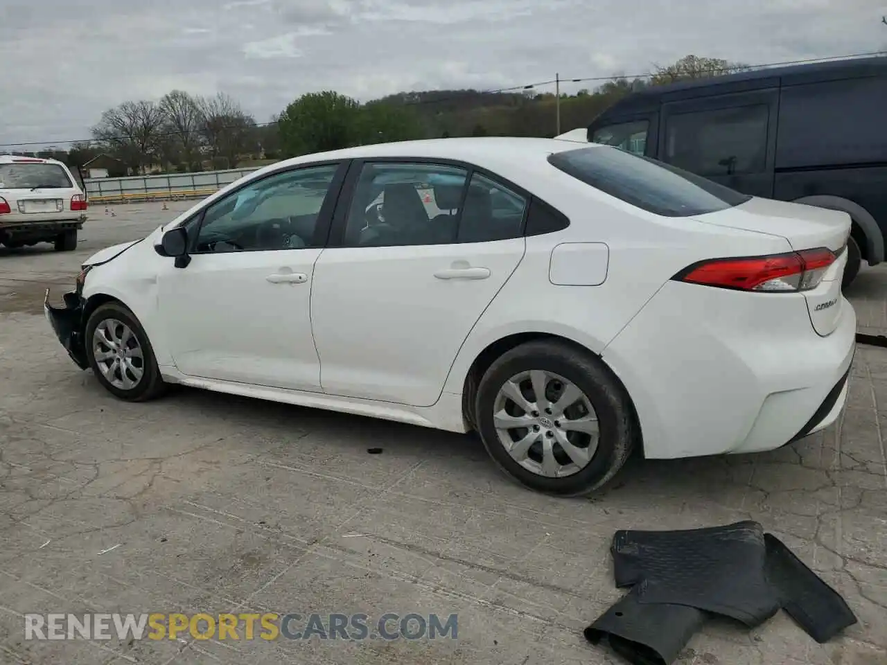 2 Photograph of a damaged car 5YFEPRAE0LP006231 TOYOTA COROLLA 2020