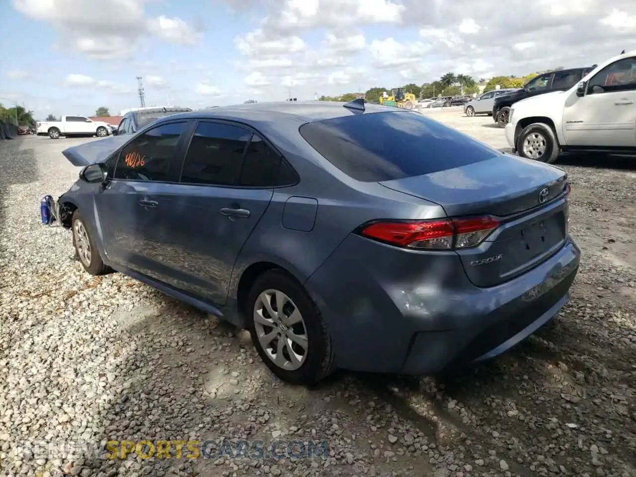 3 fotografías del automóvil dañado 5YFEPRAE0LP027967 TOYOTA COROLLA 2020