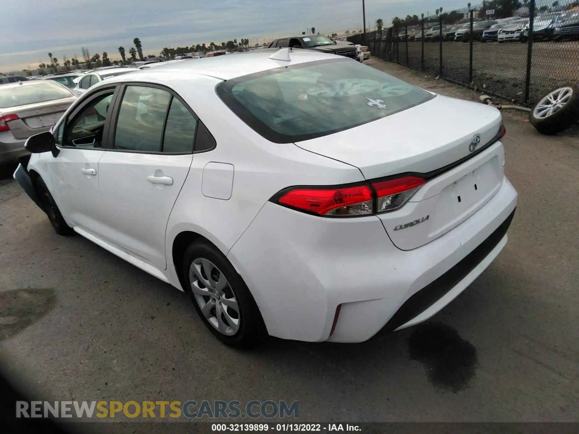 3 Photograph of a damaged car 5YFEPRAE0LP032120 TOYOTA COROLLA 2020