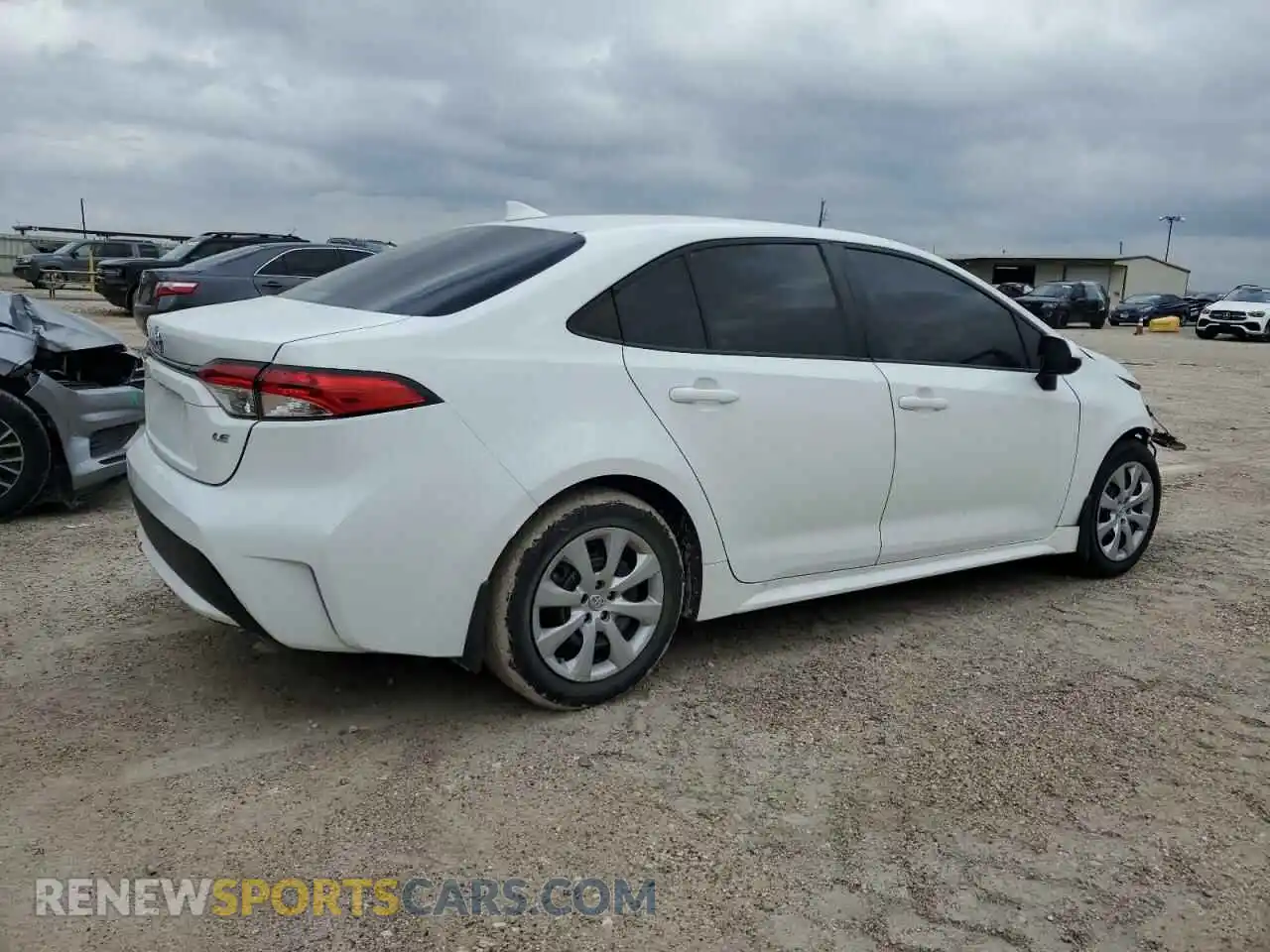 3 Photograph of a damaged car 5YFEPRAE0LP039360 TOYOTA COROLLA 2020
