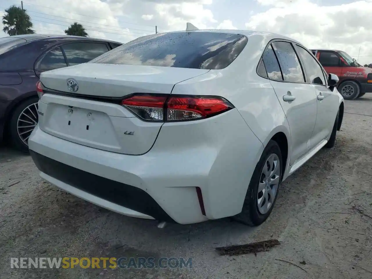 3 Photograph of a damaged car 5YFEPRAE0LP059690 TOYOTA COROLLA 2020
