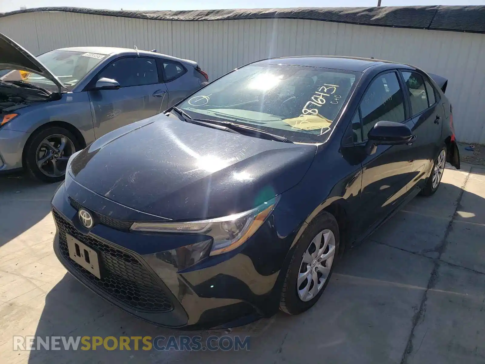 2 Photograph of a damaged car 5YFEPRAE0LP065277 TOYOTA COROLLA 2020