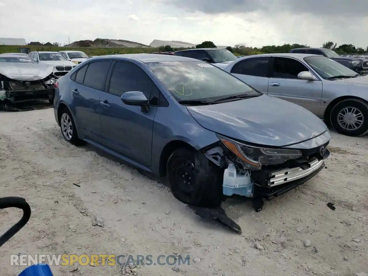 1 Photograph of a damaged car 5YFEPRAE0LP070852 TOYOTA COROLLA 2020