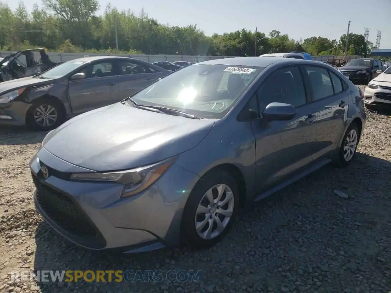 2 fotografías del automóvil dañado 5YFEPRAE0LP085898 TOYOTA COROLLA 2020