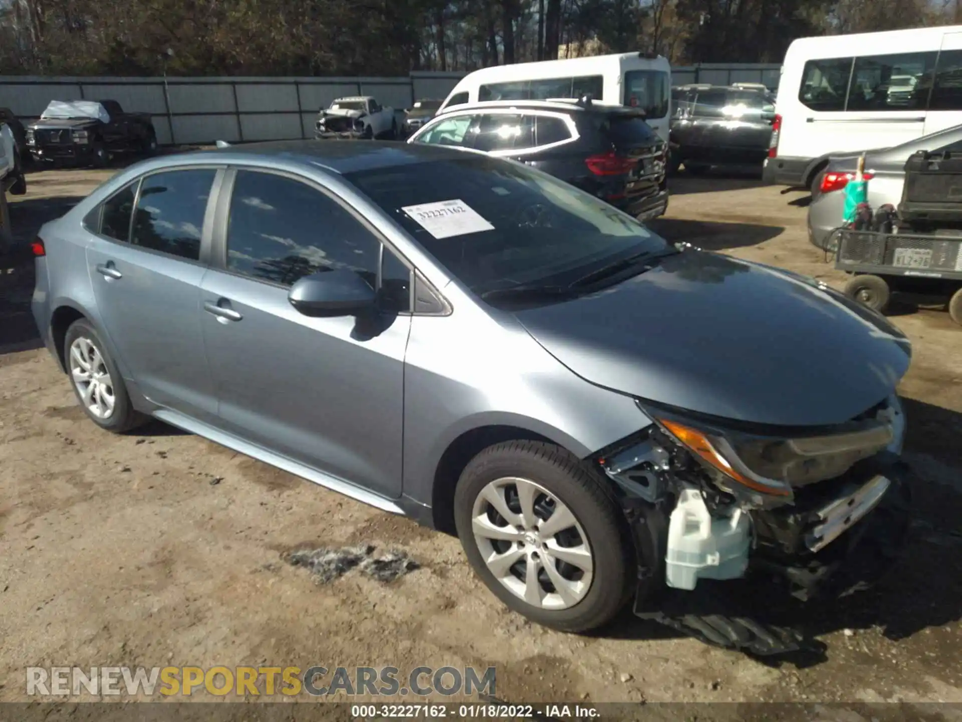 1 Photograph of a damaged car 5YFEPRAE0LP096366 TOYOTA COROLLA 2020