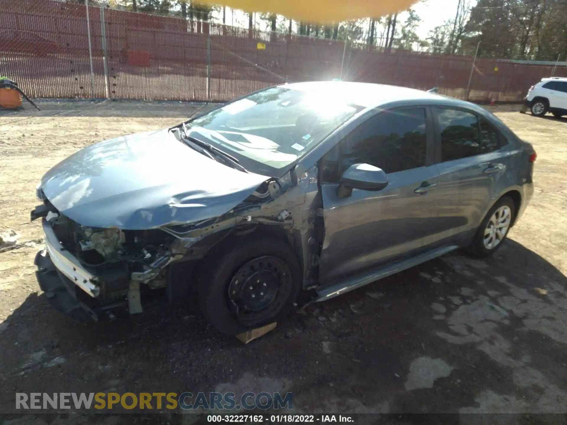 2 Photograph of a damaged car 5YFEPRAE0LP096366 TOYOTA COROLLA 2020