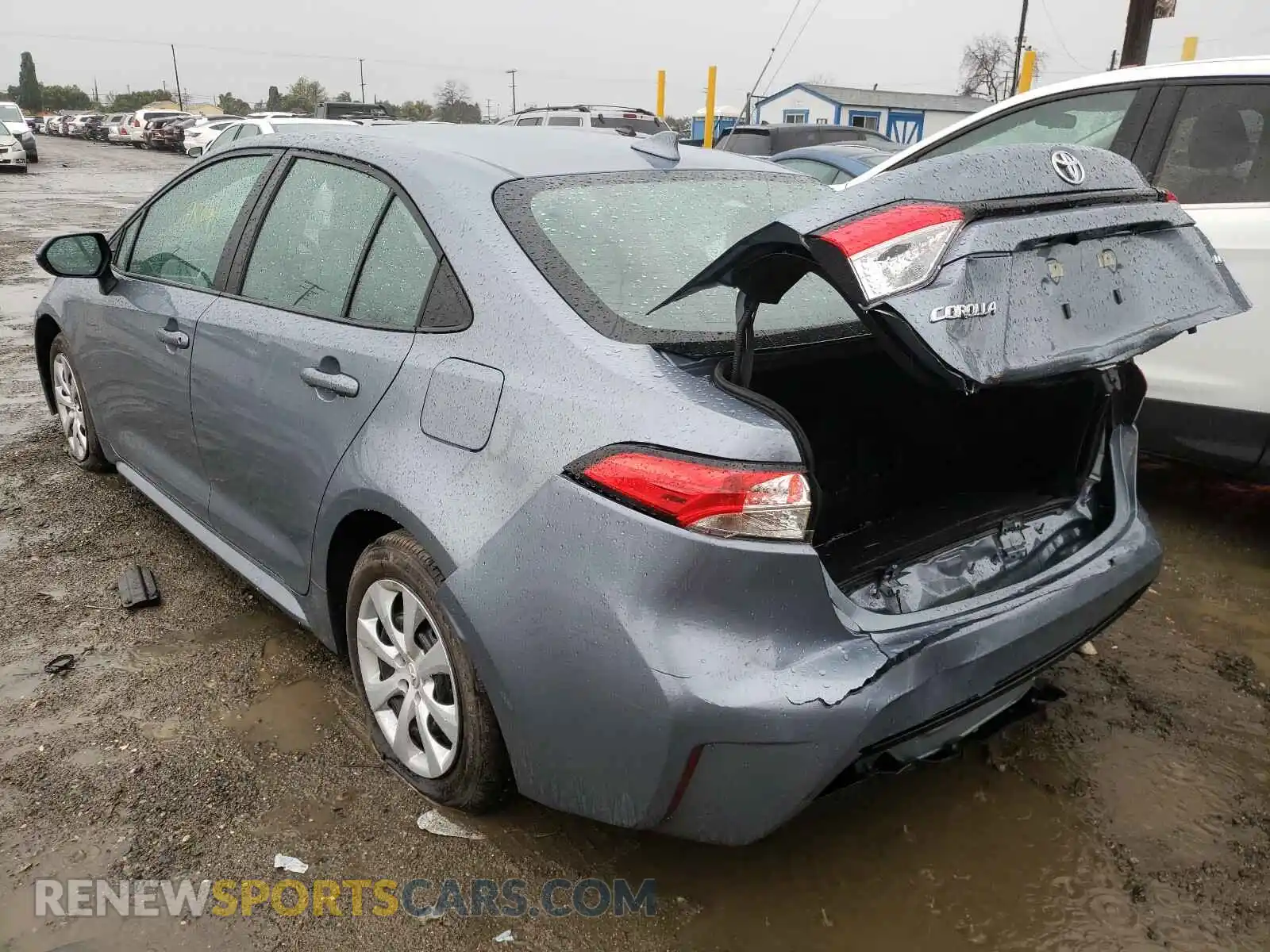 3 Photograph of a damaged car 5YFEPRAE0LP105437 TOYOTA COROLLA 2020