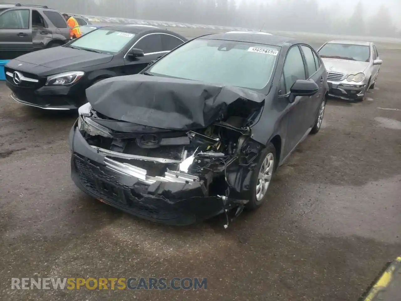 2 fotografías del automóvil dañado 5YFEPRAE0LP116616 TOYOTA COROLLA 2020