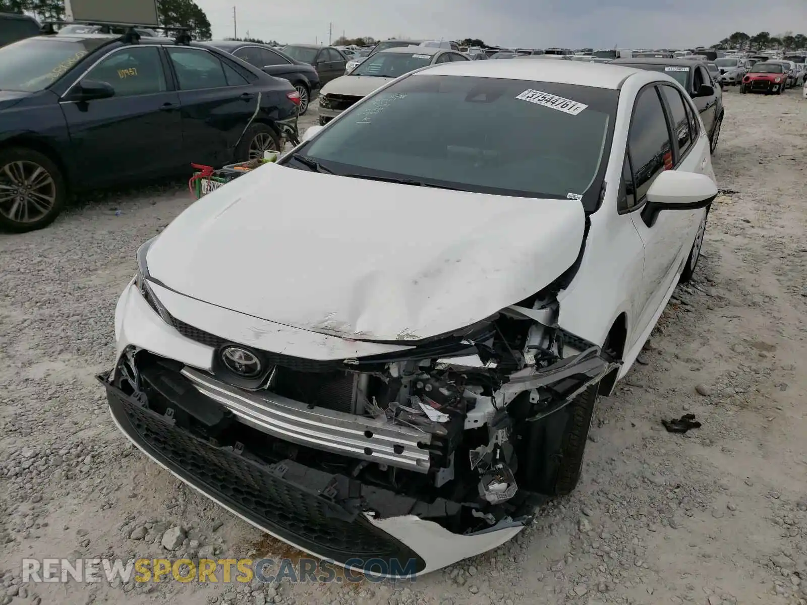2 Photograph of a damaged car 5YFEPRAE1LP025502 TOYOTA COROLLA 2020