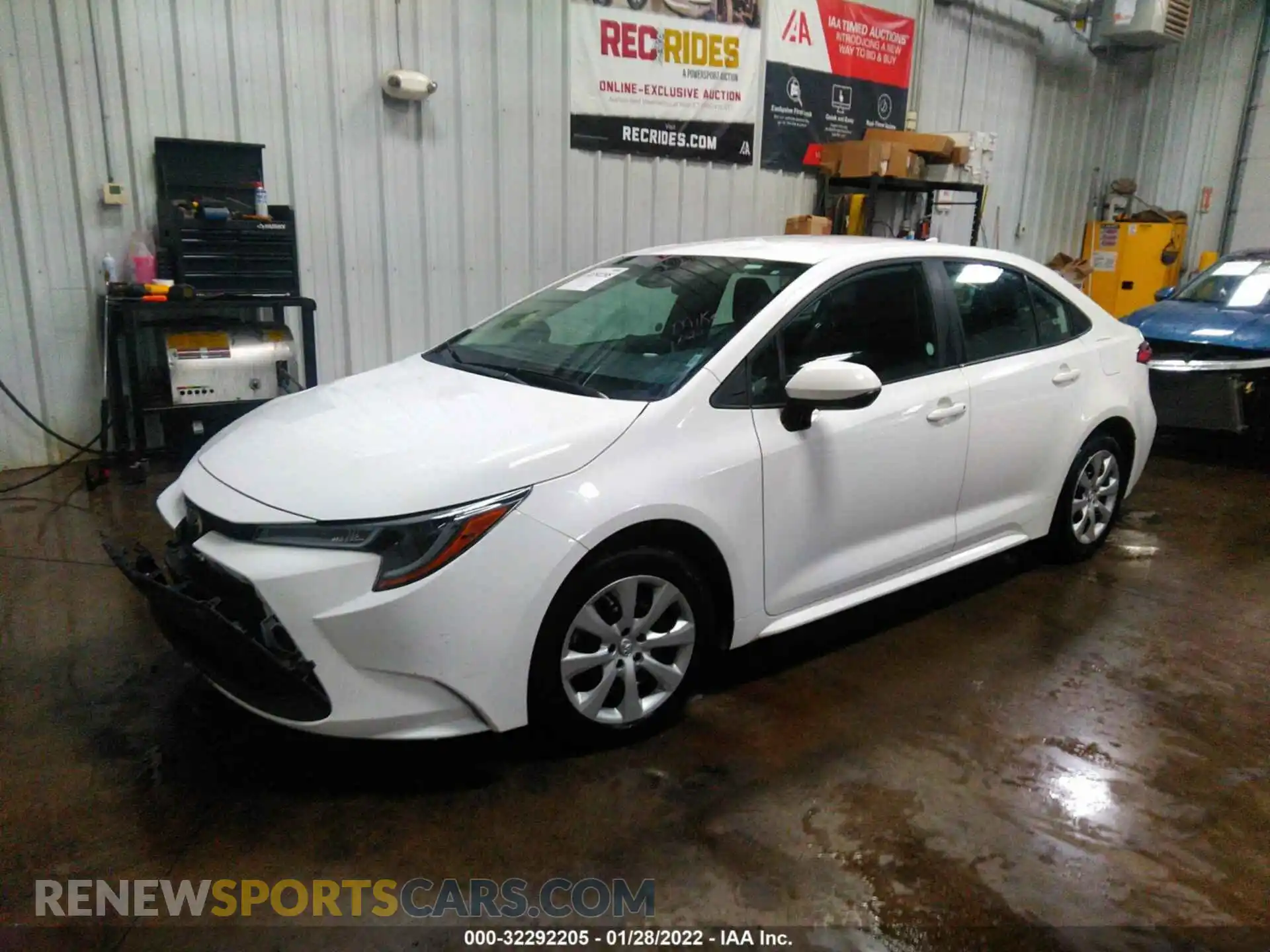 2 Photograph of a damaged car 5YFEPRAE1LP025712 TOYOTA COROLLA 2020