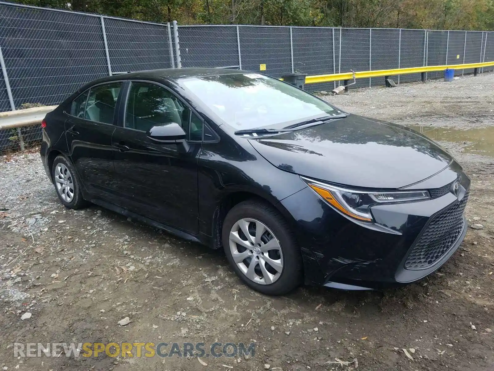 1 Photograph of a damaged car 5YFEPRAE1LP068656 TOYOTA COROLLA 2020