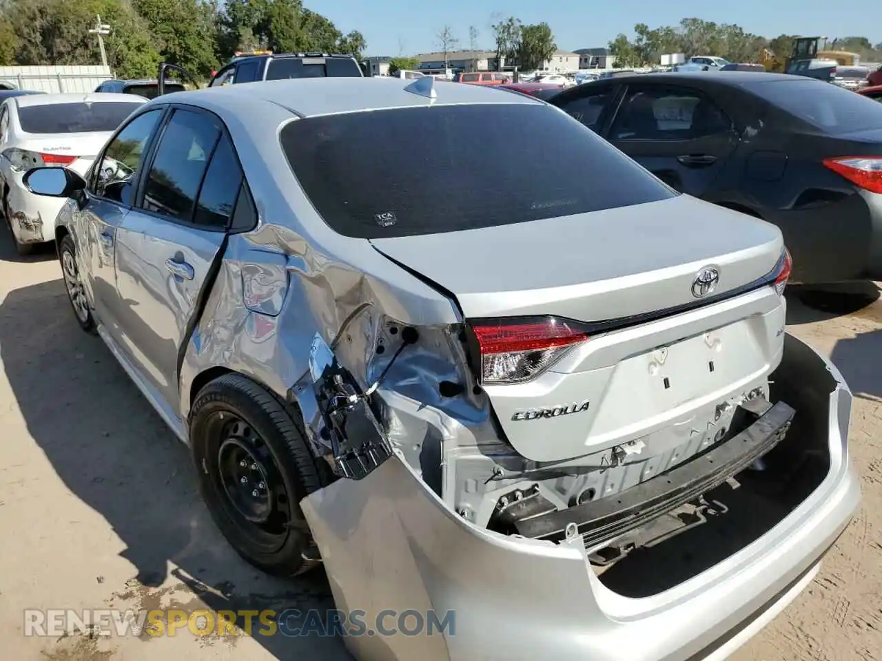 2 Photograph of a damaged car 5YFEPRAE1LP069354 TOYOTA COROLLA 2020