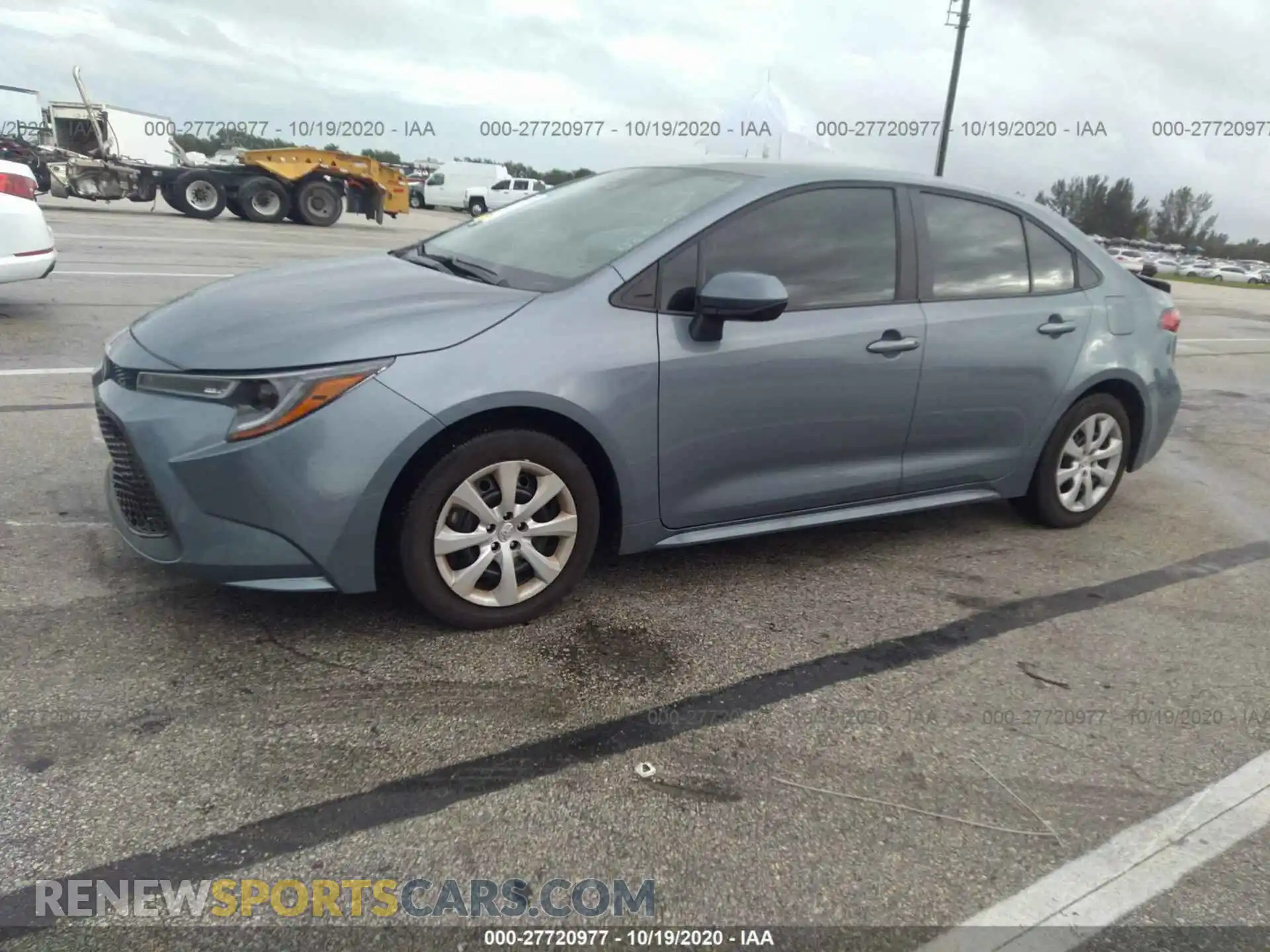 2 Photograph of a damaged car 5YFEPRAE1LP083609 TOYOTA COROLLA 2020