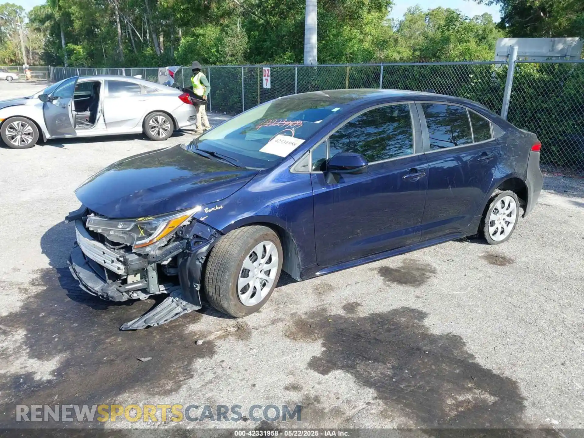2 Photograph of a damaged car 5YFEPRAE1LP084615 TOYOTA COROLLA 2020