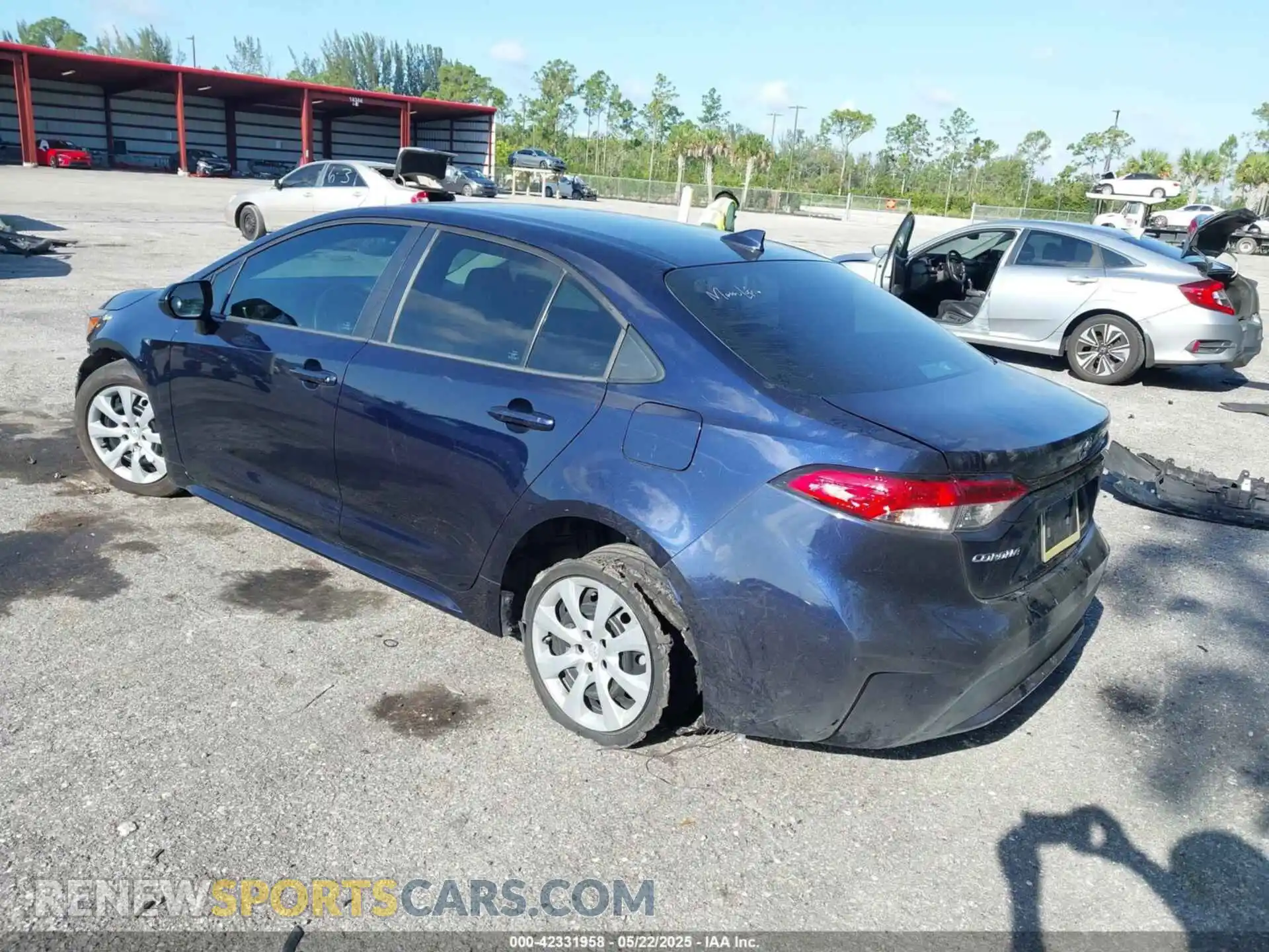 3 Photograph of a damaged car 5YFEPRAE1LP084615 TOYOTA COROLLA 2020