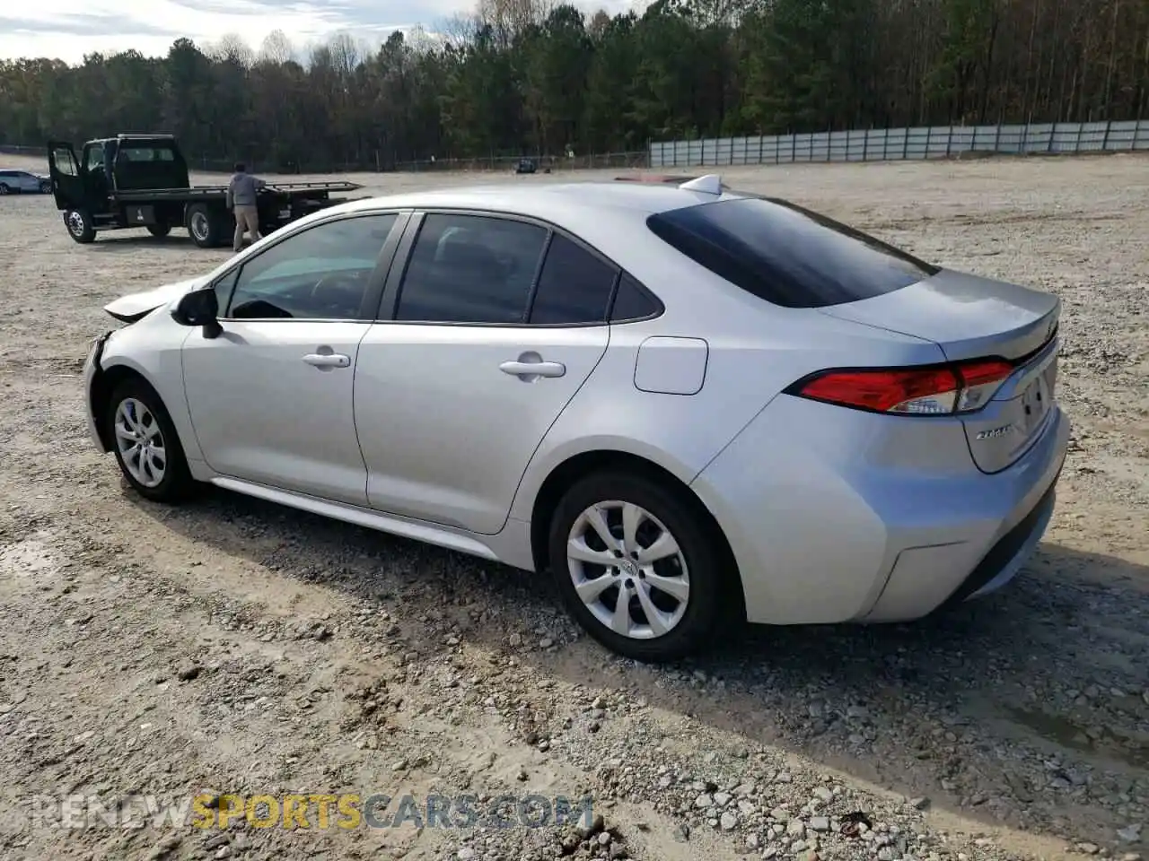 2 Photograph of a damaged car 5YFEPRAE1LP085781 TOYOTA COROLLA 2020