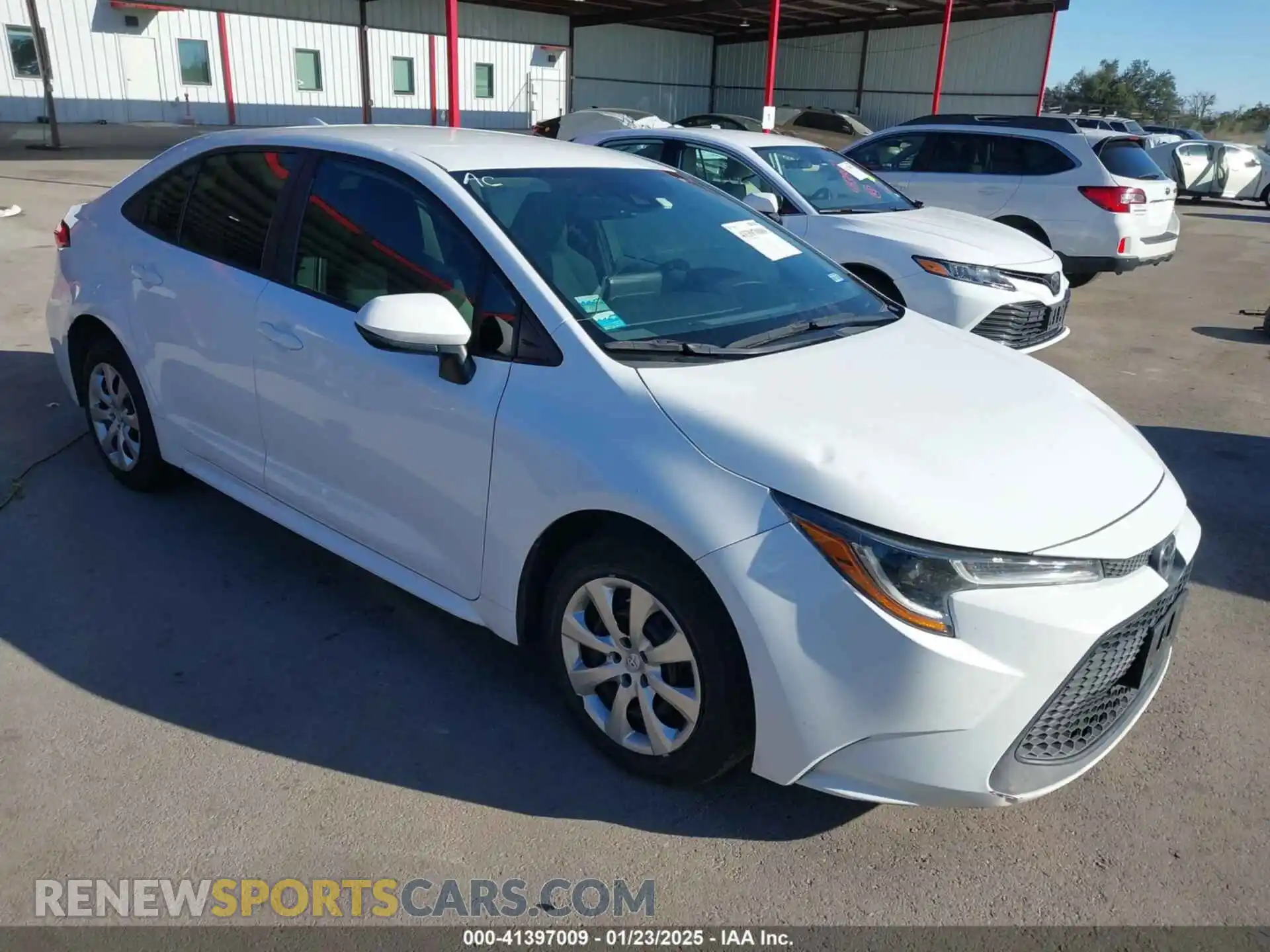 1 Photograph of a damaged car 5YFEPRAE1LP099714 TOYOTA COROLLA 2020