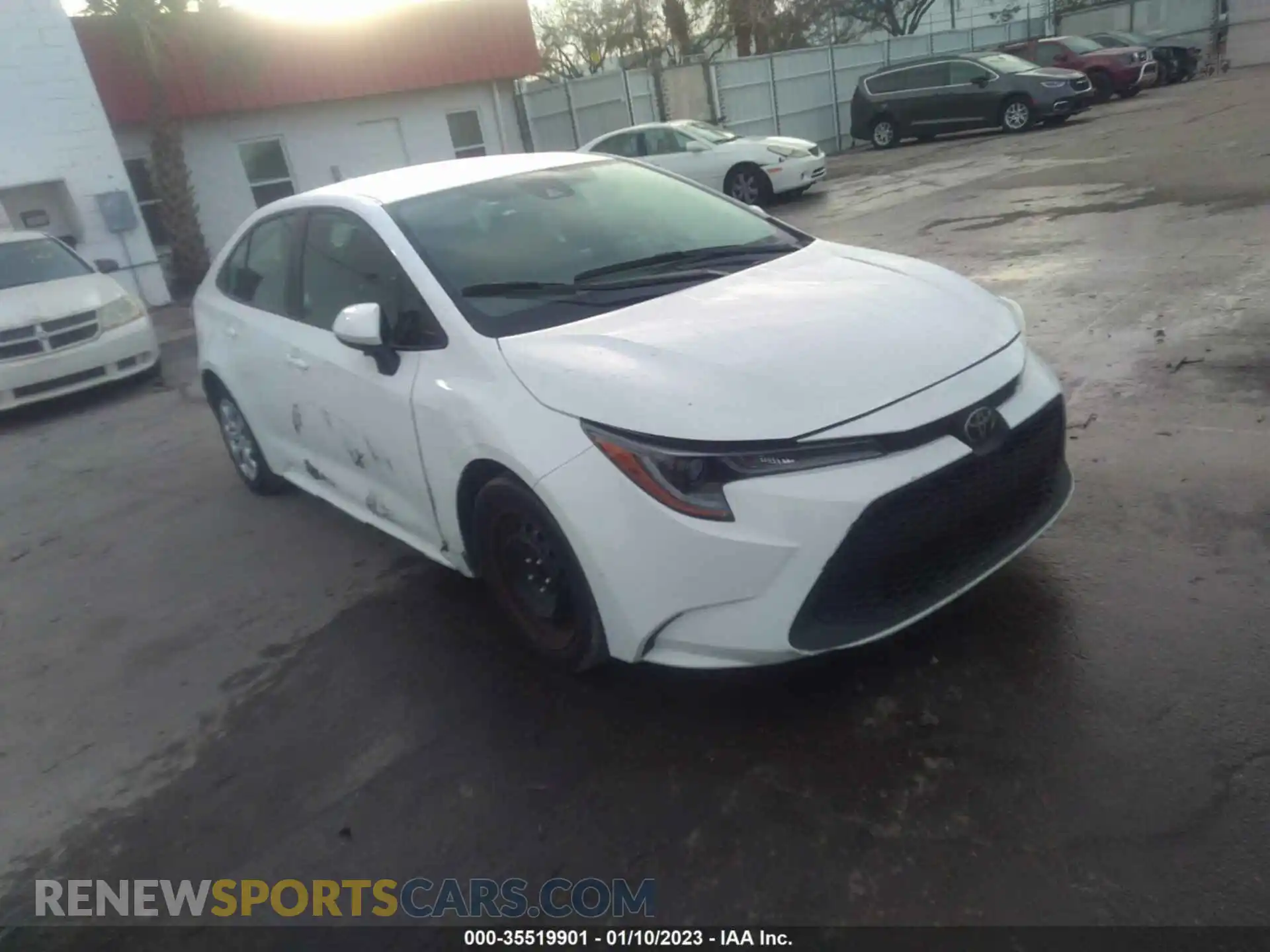 1 Photograph of a damaged car 5YFEPRAE1LP122697 TOYOTA COROLLA 2020