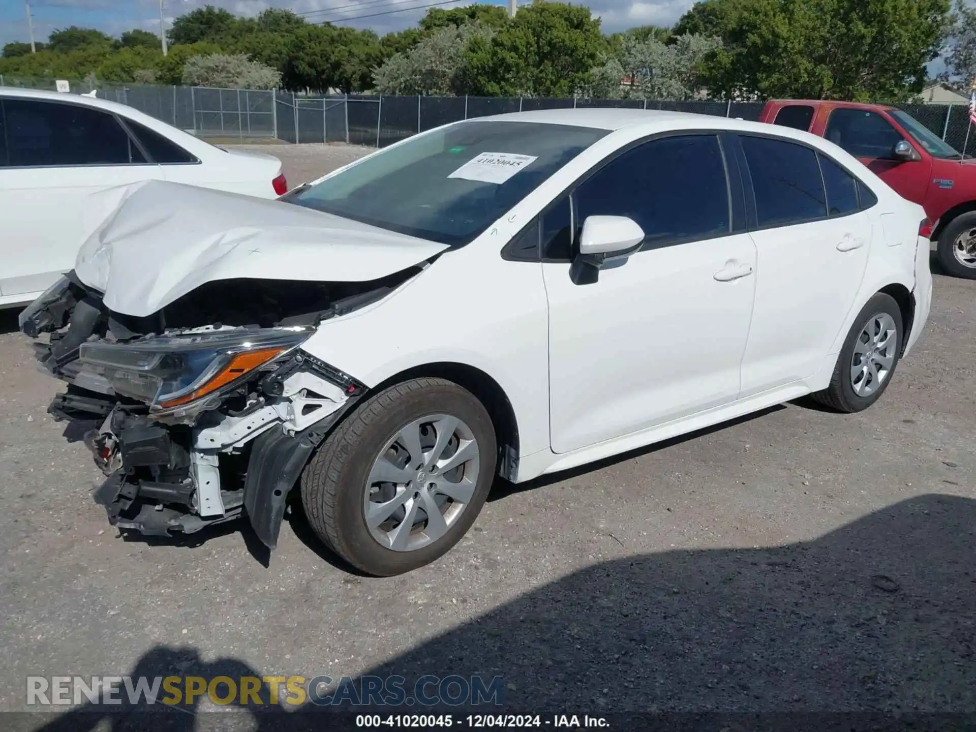 2 Photograph of a damaged car 5YFEPRAE1LP135160 TOYOTA COROLLA 2020