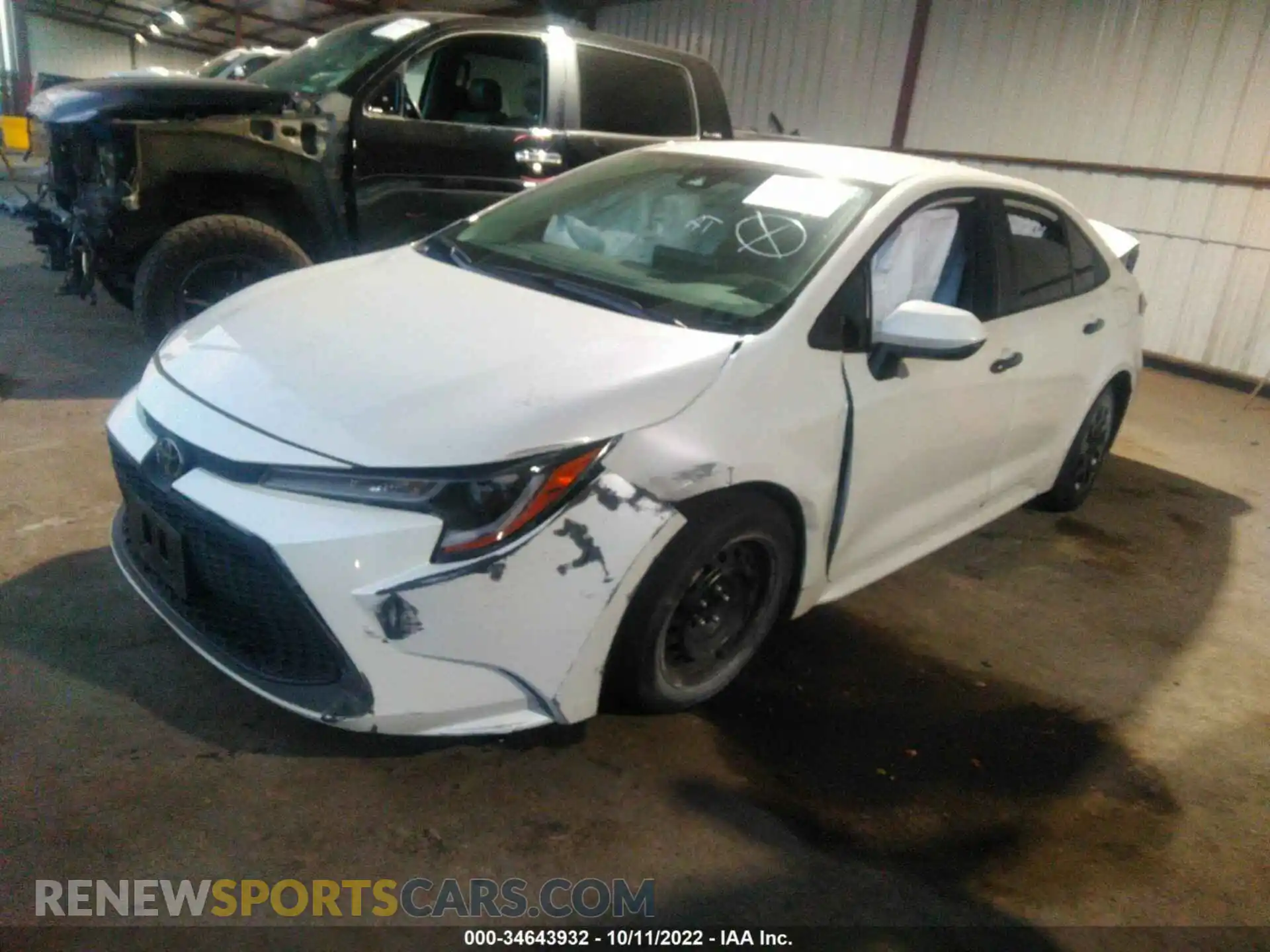 2 Photograph of a damaged car 5YFEPRAE1LP143386 TOYOTA COROLLA 2020