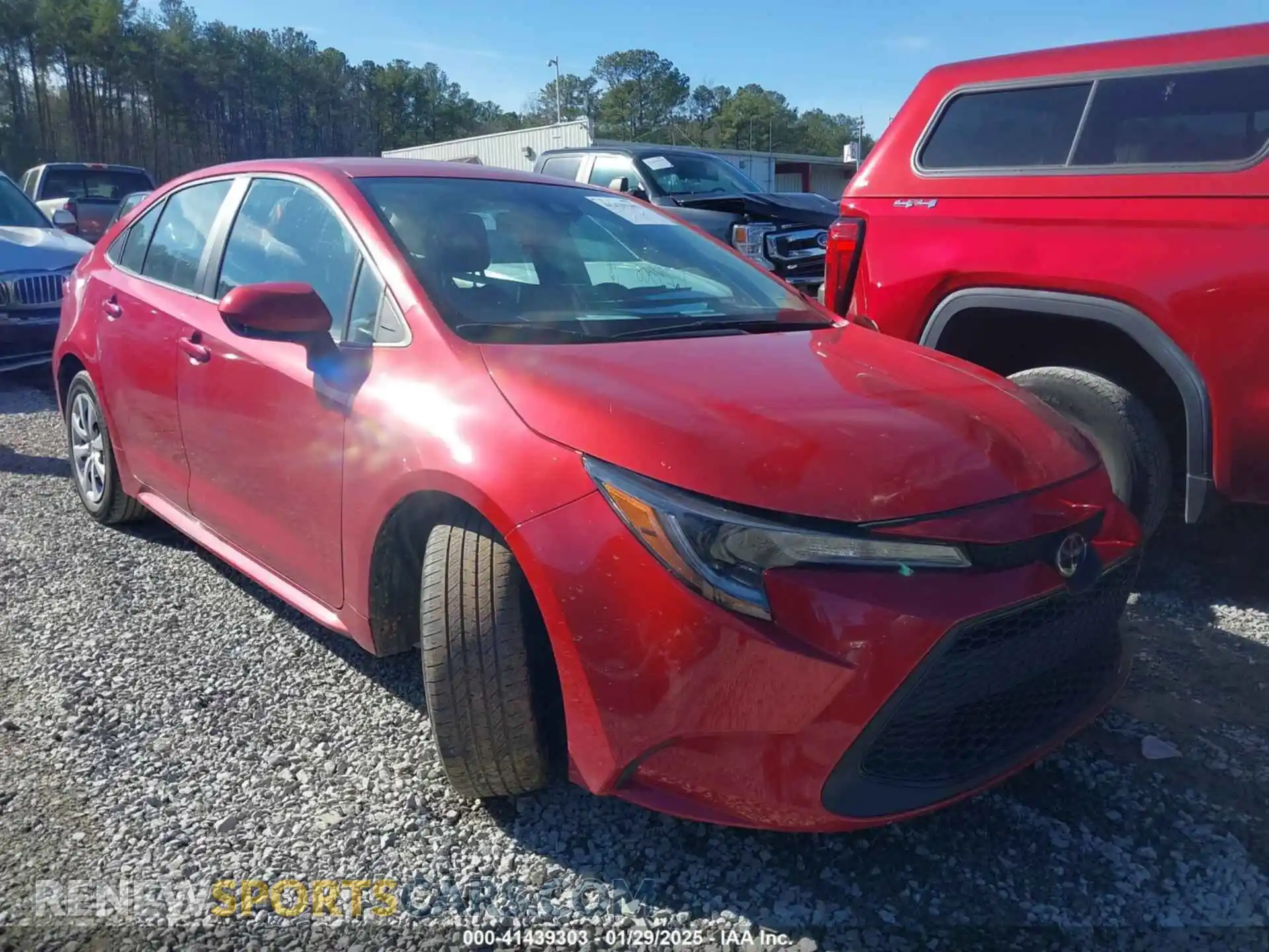1 Photograph of a damaged car 5YFEPRAE2LP048173 TOYOTA COROLLA 2020