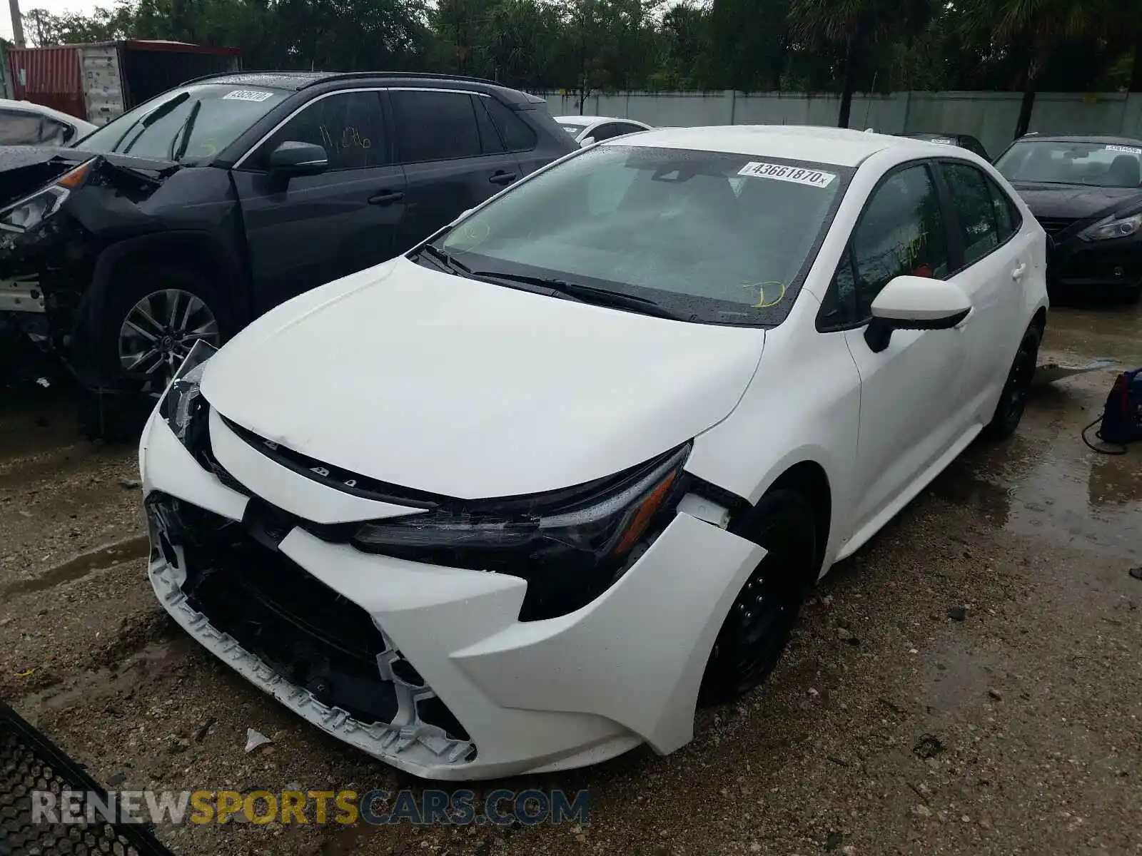 2 Photograph of a damaged car 5YFEPRAE2LP057648 TOYOTA COROLLA 2020