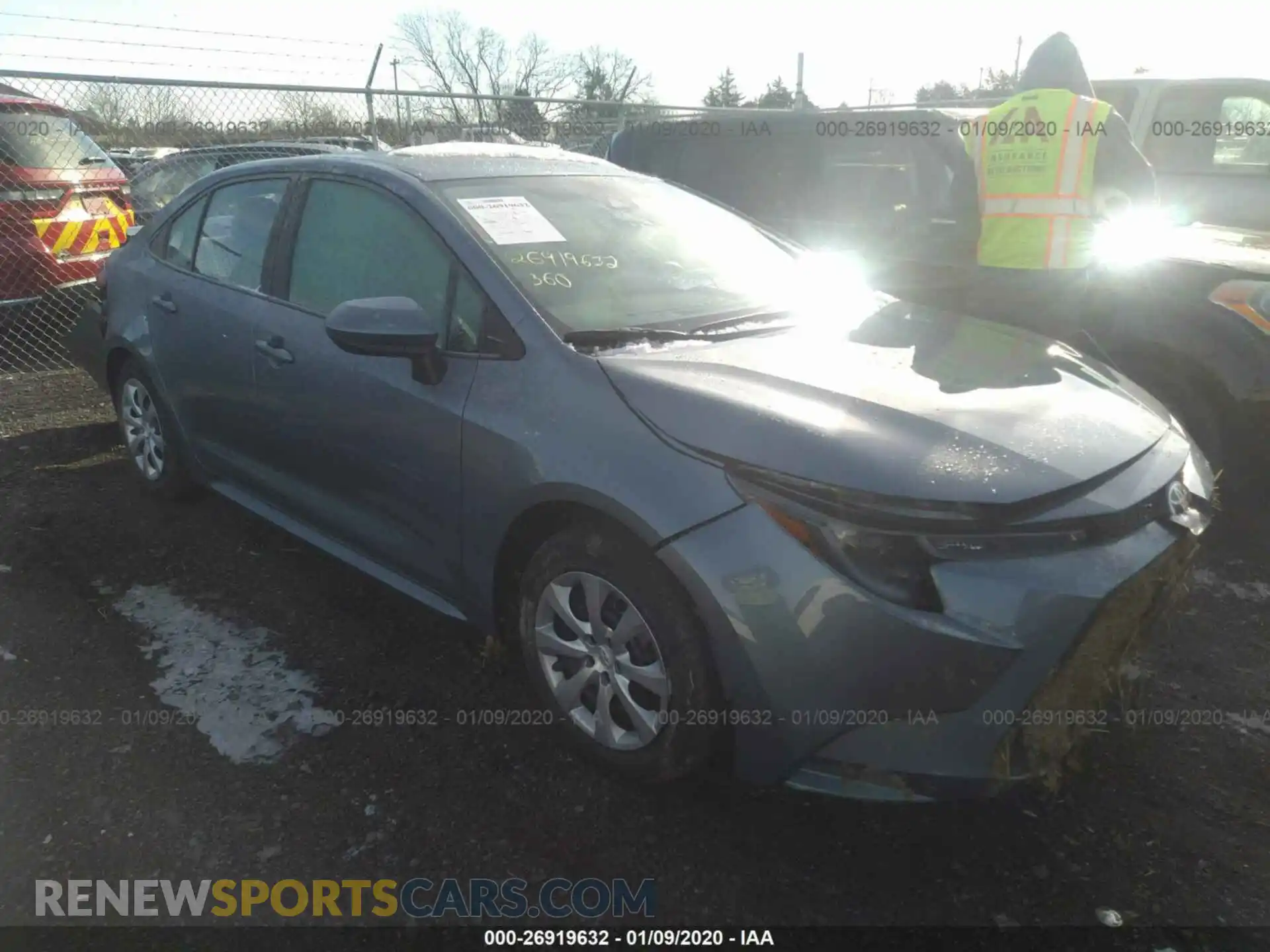 1 Photograph of a damaged car 5YFEPRAE2LP086101 TOYOTA COROLLA 2020