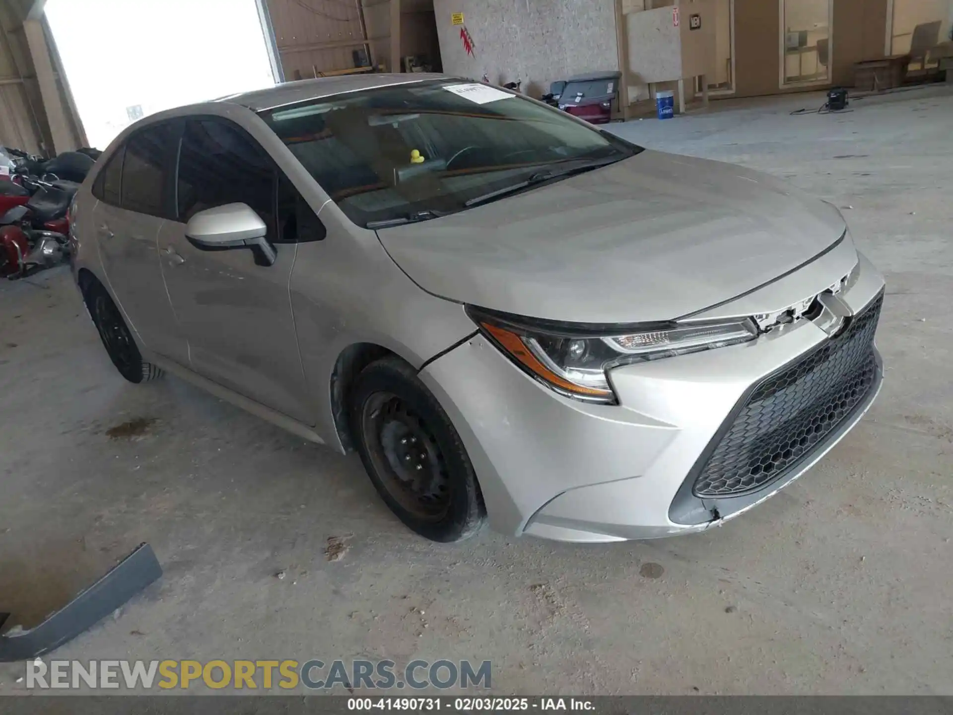 1 Photograph of a damaged car 5YFEPRAE2LP093890 TOYOTA COROLLA 2020