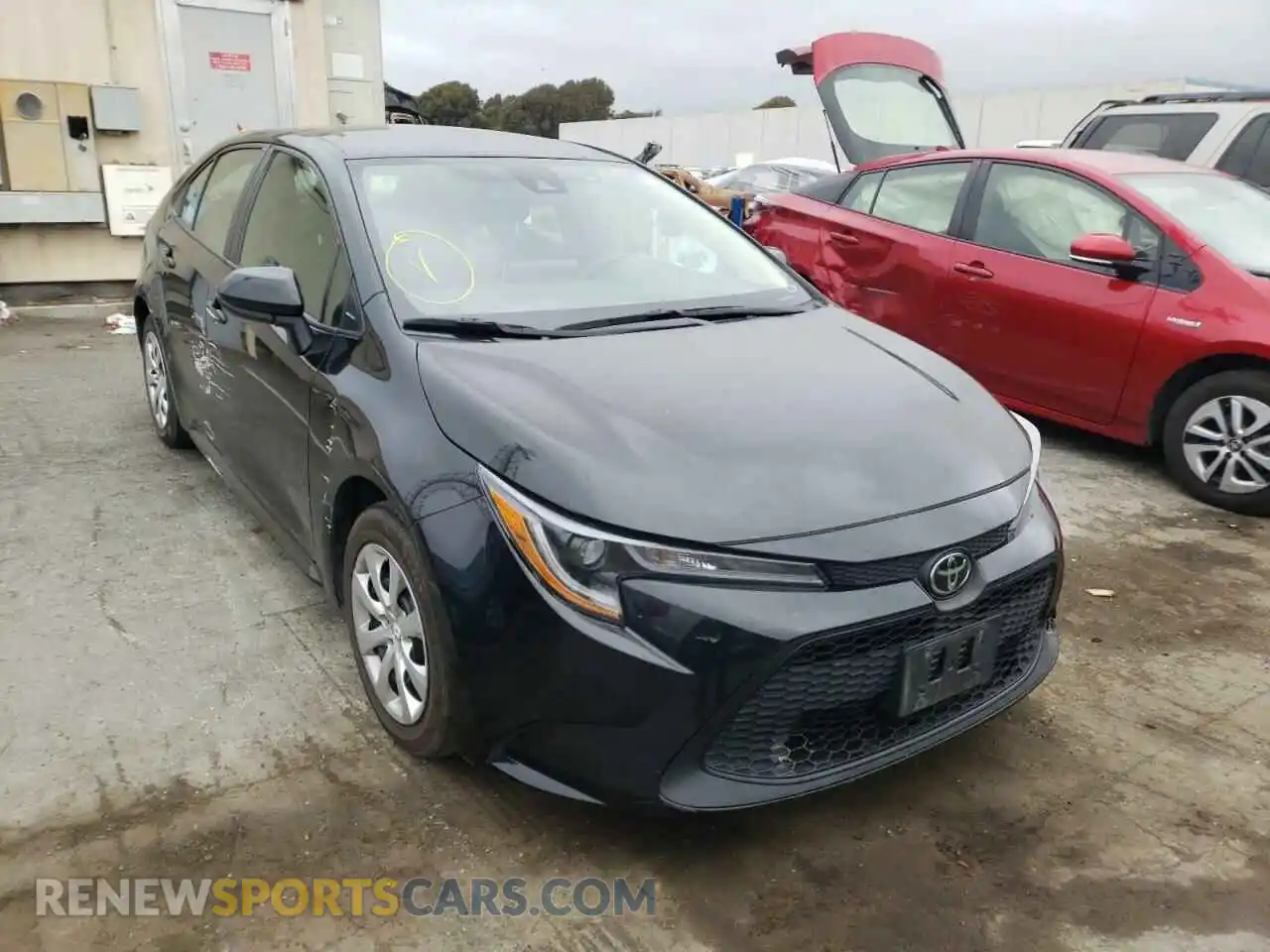 1 Photograph of a damaged car 5YFEPRAE2LP095509 TOYOTA COROLLA 2020