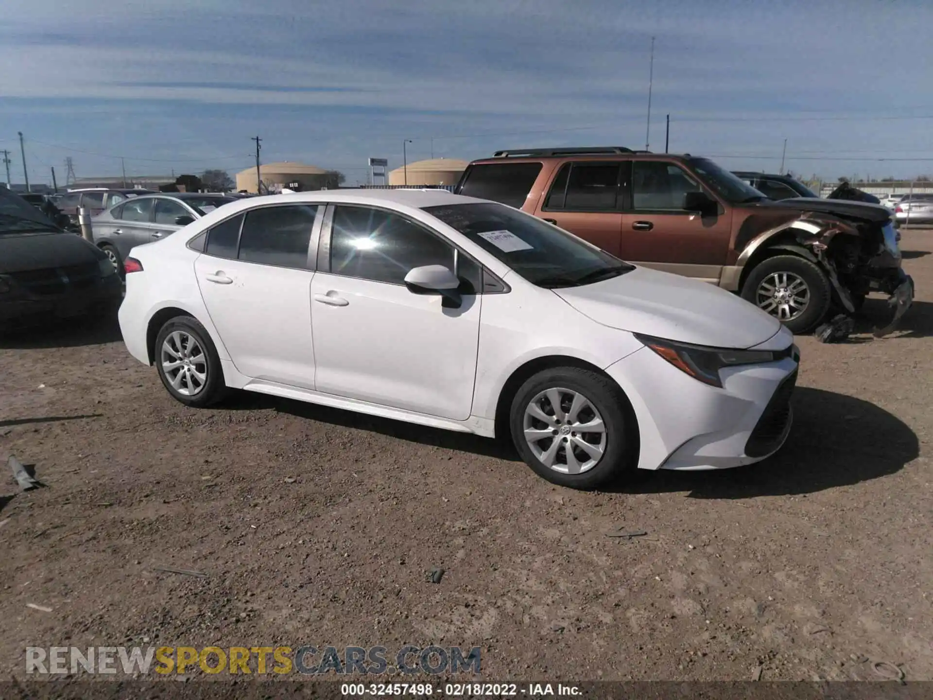 1 Photograph of a damaged car 5YFEPRAE2LP101681 TOYOTA COROLLA 2020