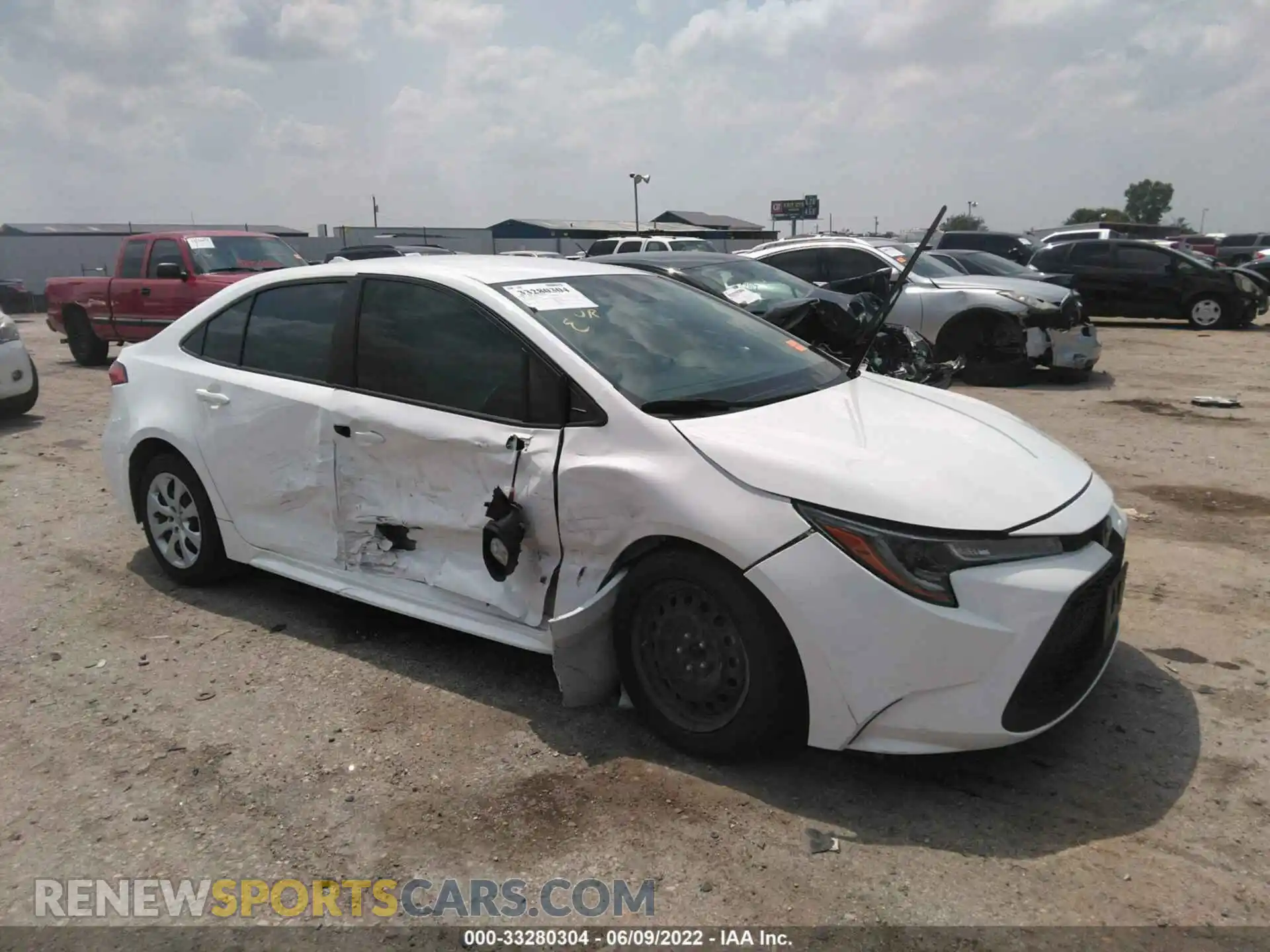 1 Photograph of a damaged car 5YFEPRAE2LP104130 TOYOTA COROLLA 2020