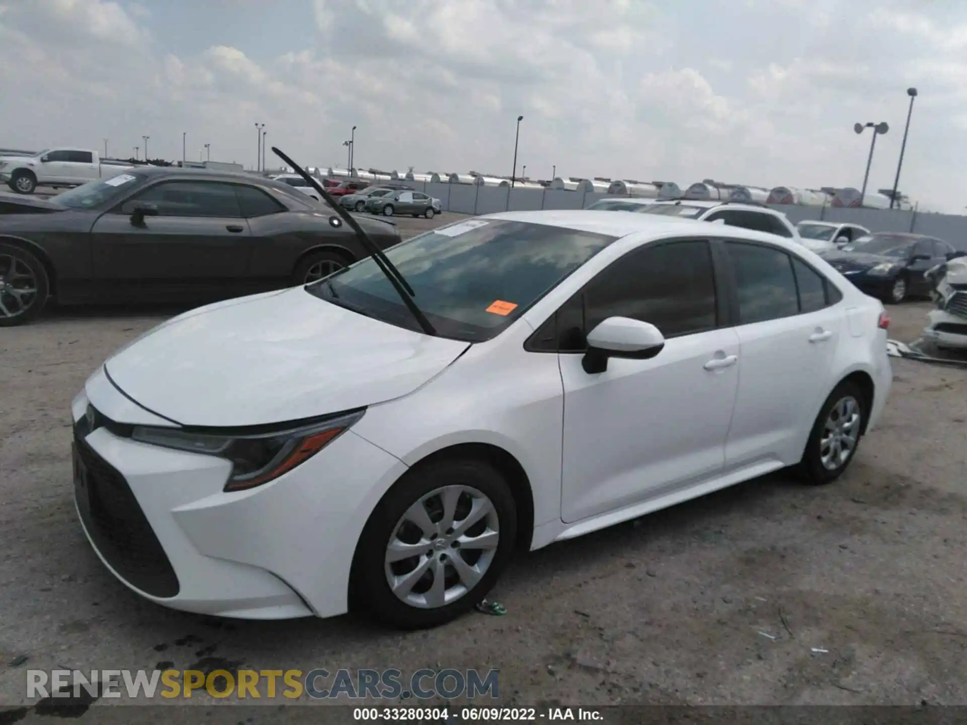2 Photograph of a damaged car 5YFEPRAE2LP104130 TOYOTA COROLLA 2020