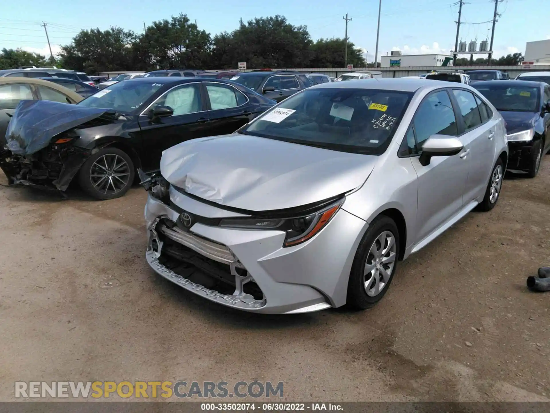 2 Photograph of a damaged car 5YFEPRAE2LP106640 TOYOTA COROLLA 2020