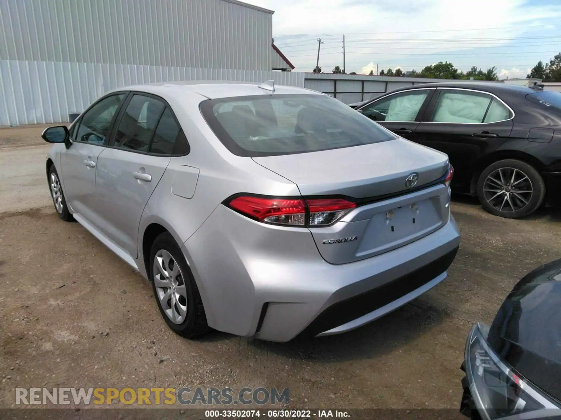 3 Photograph of a damaged car 5YFEPRAE2LP106640 TOYOTA COROLLA 2020