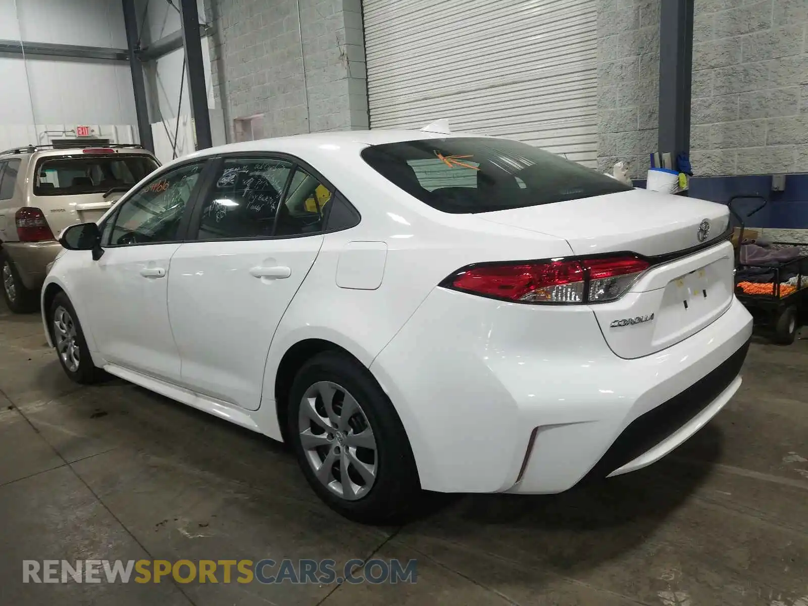3 Photograph of a damaged car 5YFEPRAE2LP117220 TOYOTA COROLLA 2020