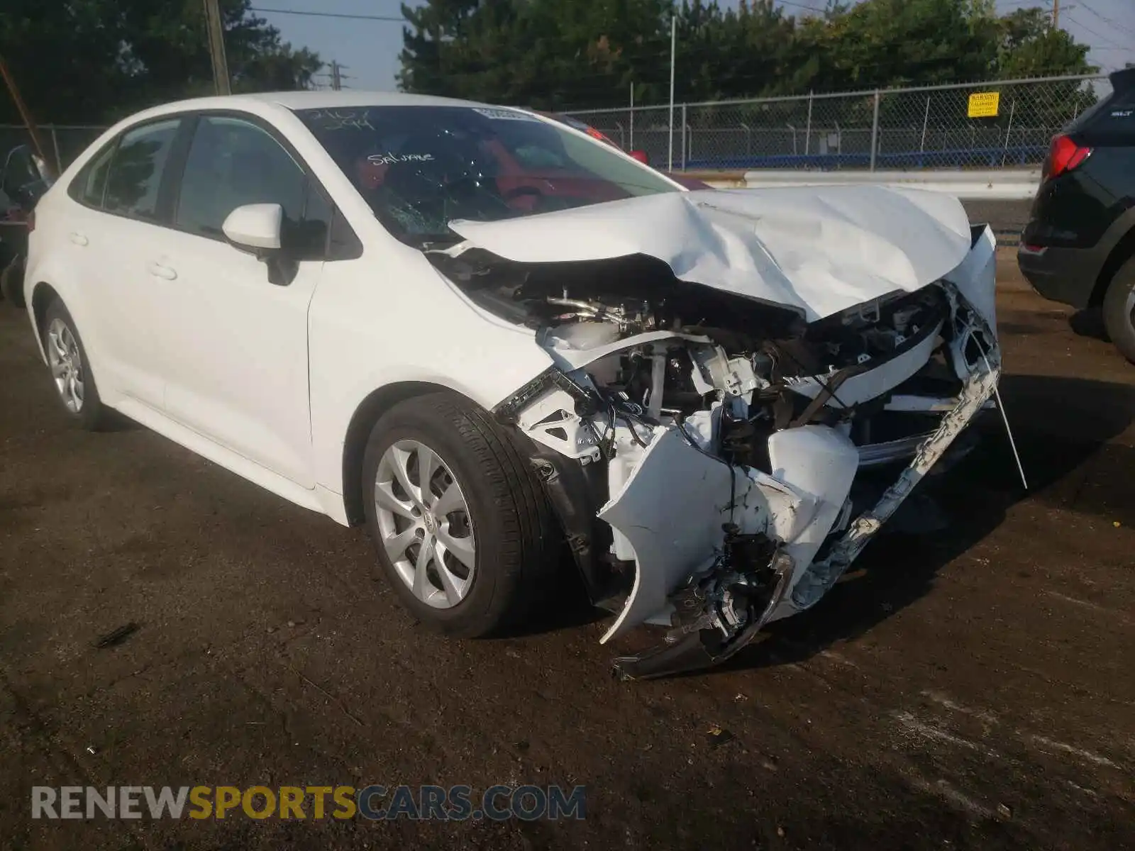 1 Photograph of a damaged car 5YFEPRAE2LP119002 TOYOTA COROLLA 2020
